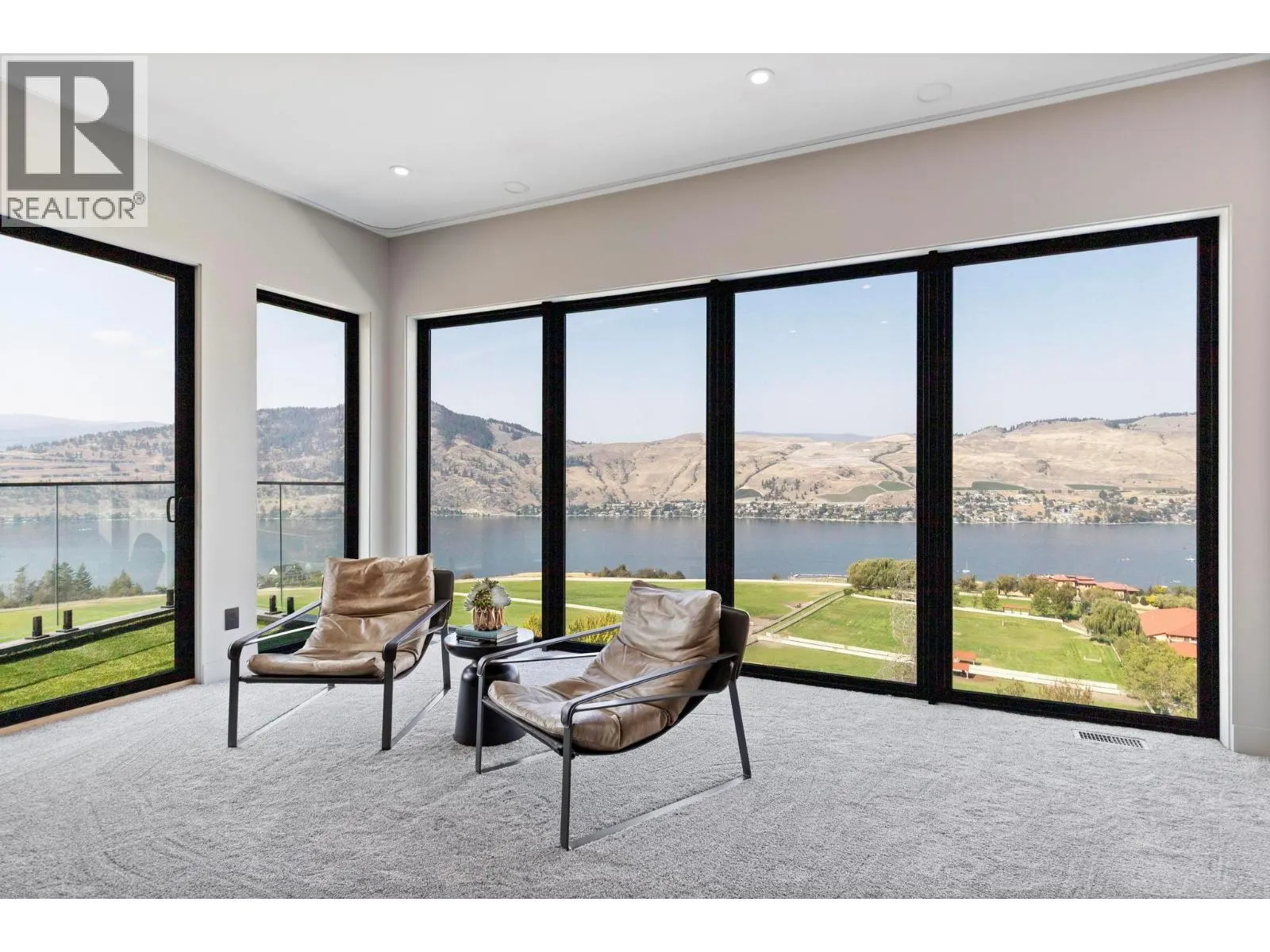 120 Sunset Boulevard
