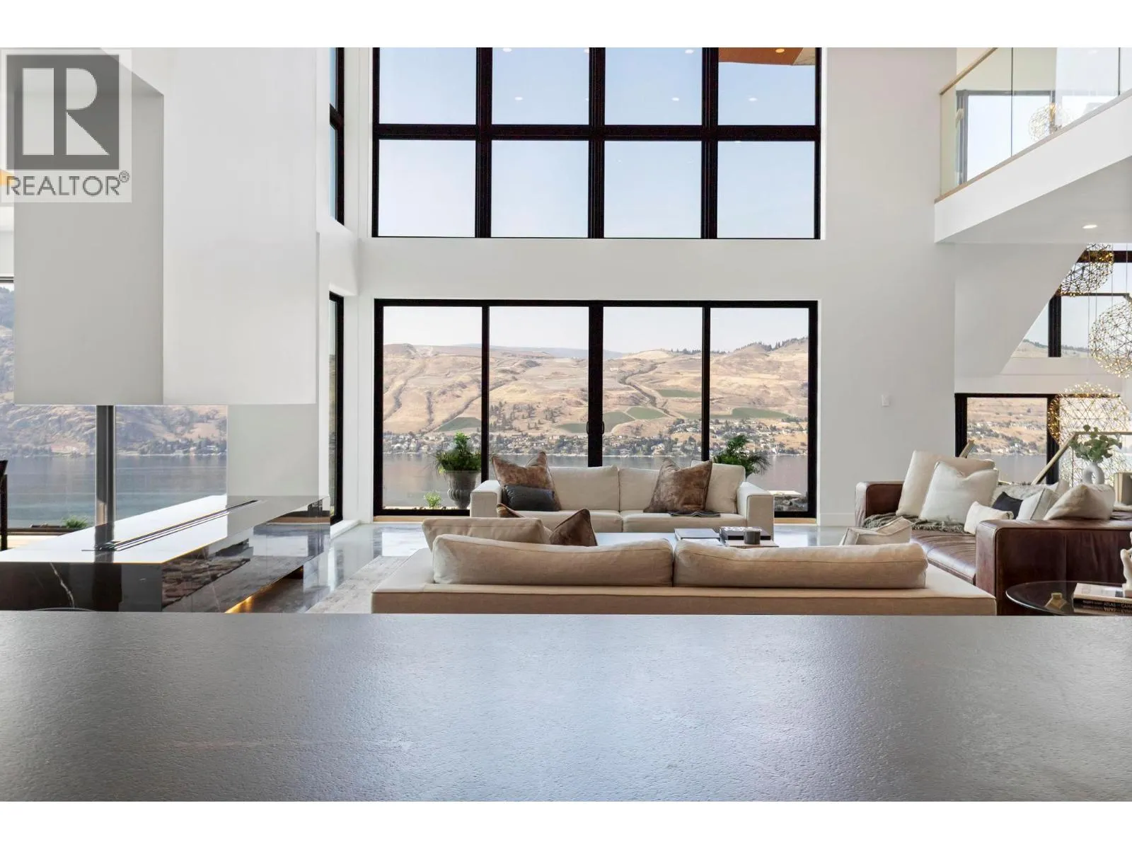 120 Sunset Boulevard