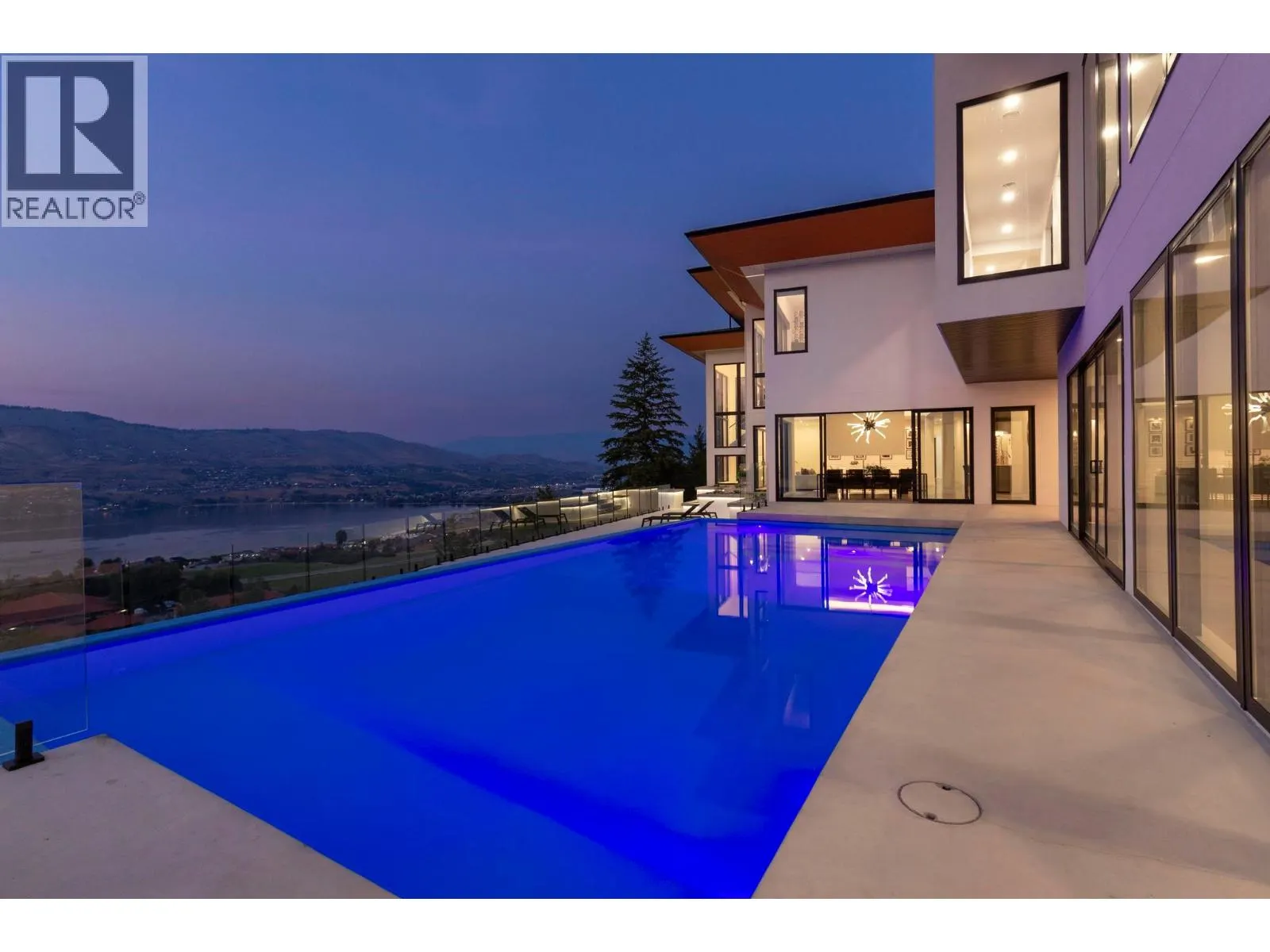120 Sunset Boulevard