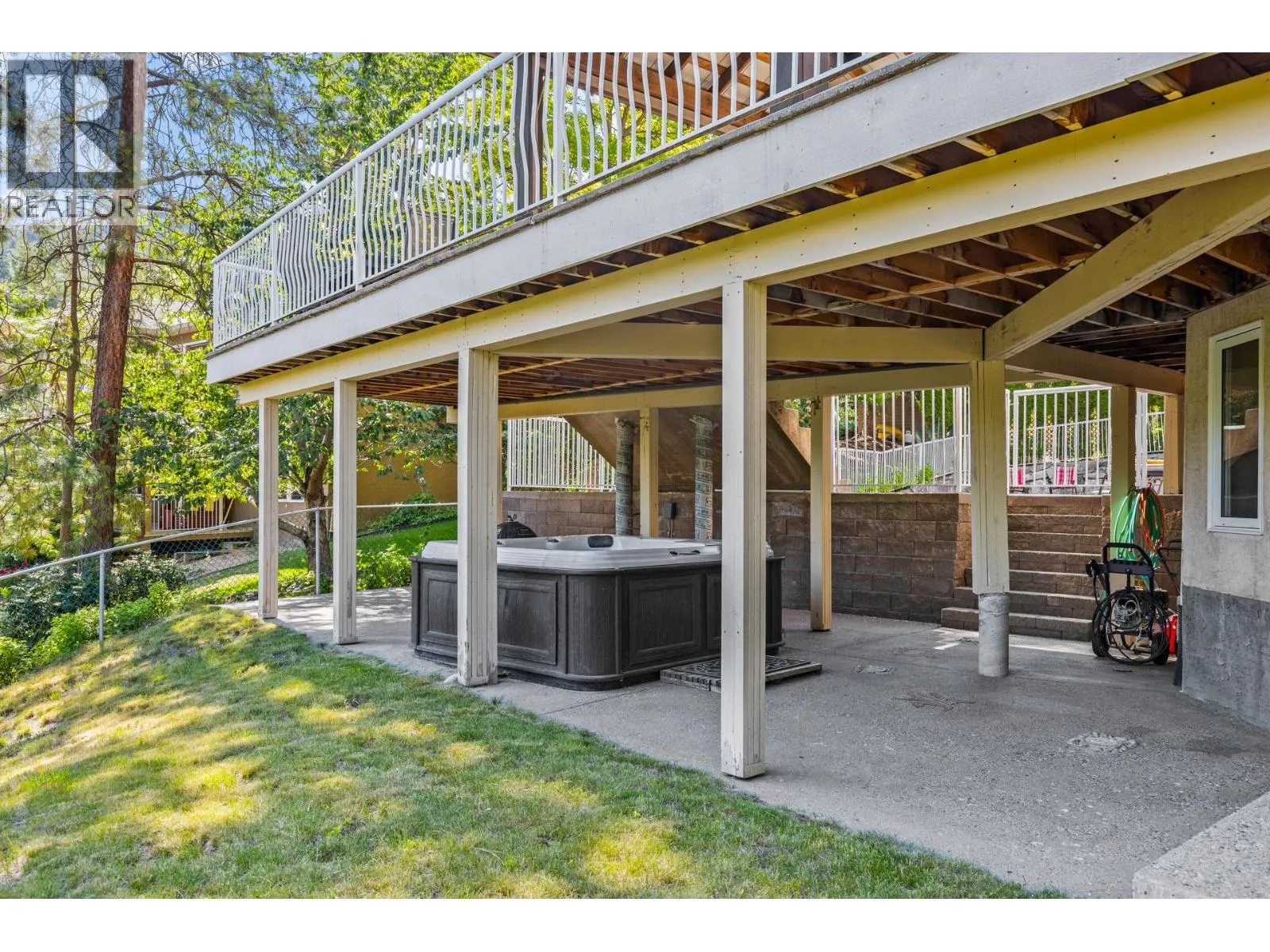 1015 Guest Road