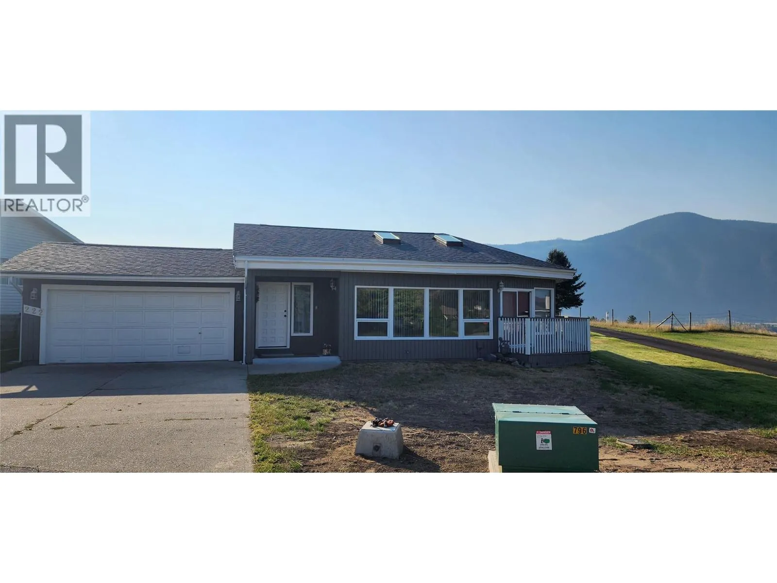 222 WINNIPEG Avenue