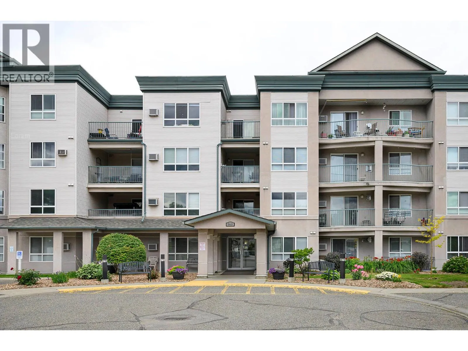 860 NICOLANI Drive Unit# 407