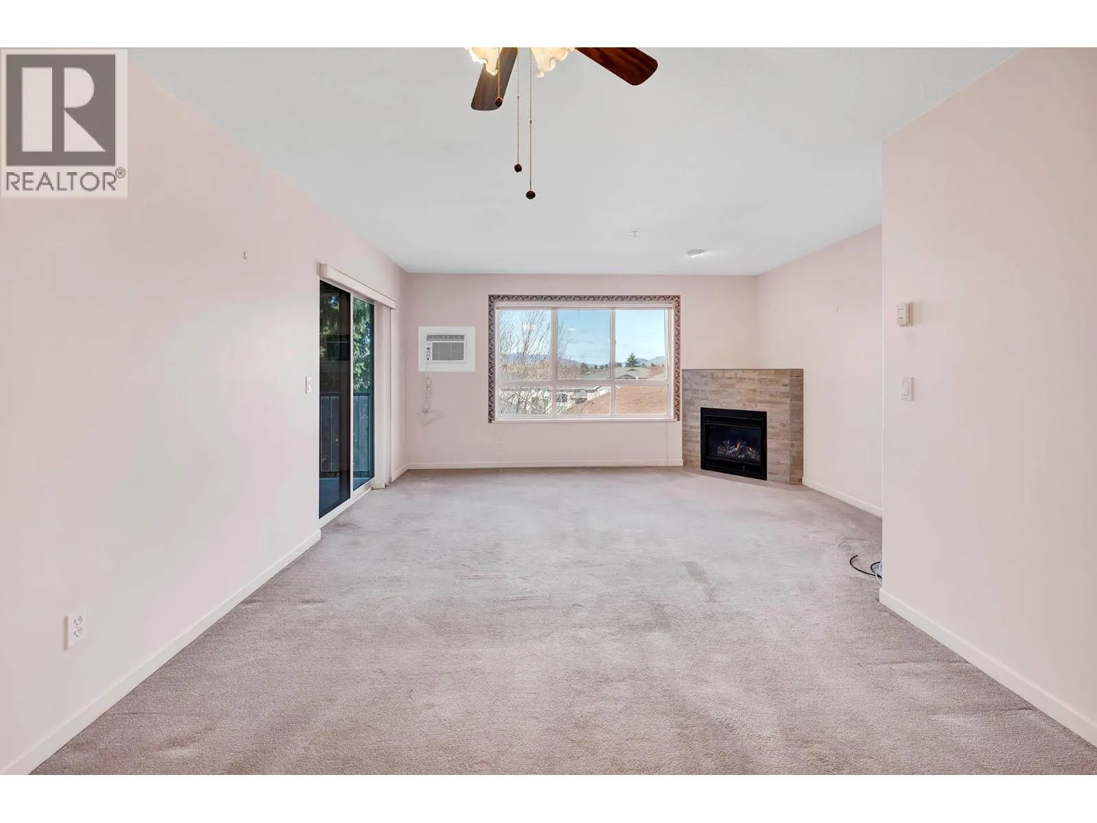 860 NICOLANI Drive Unit# 407