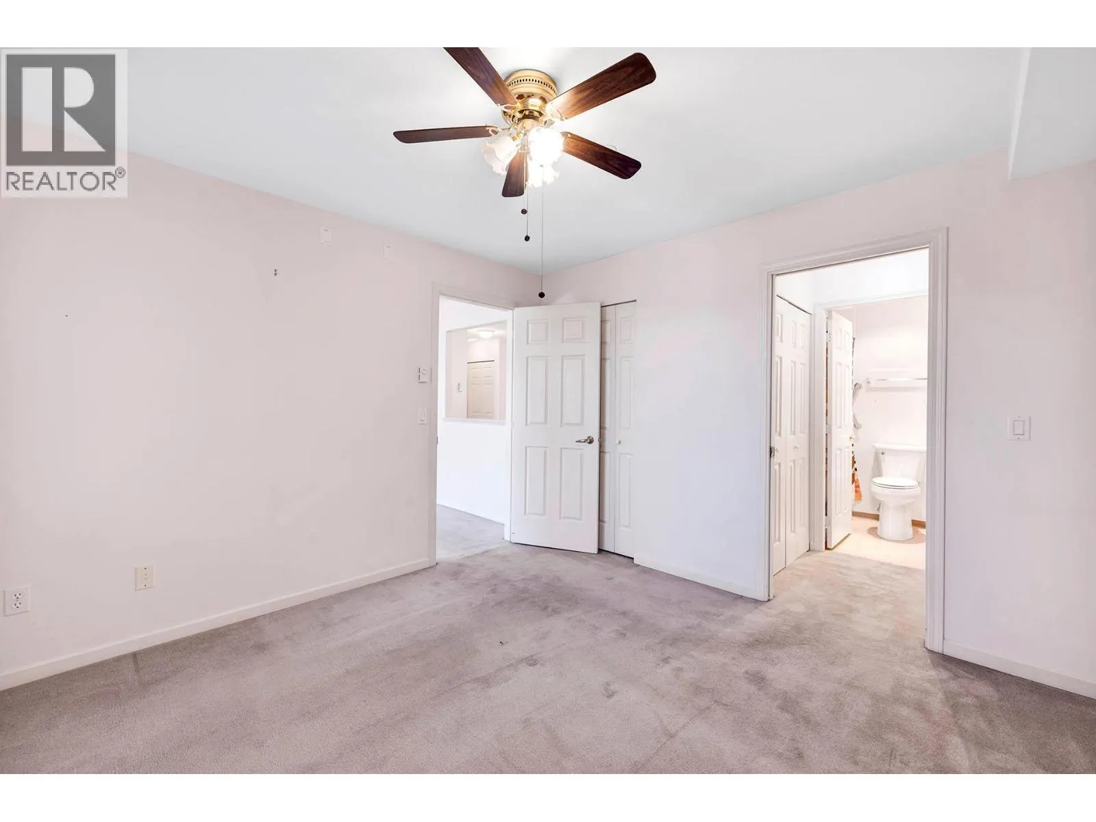 860 NICOLANI Drive Unit# 407
