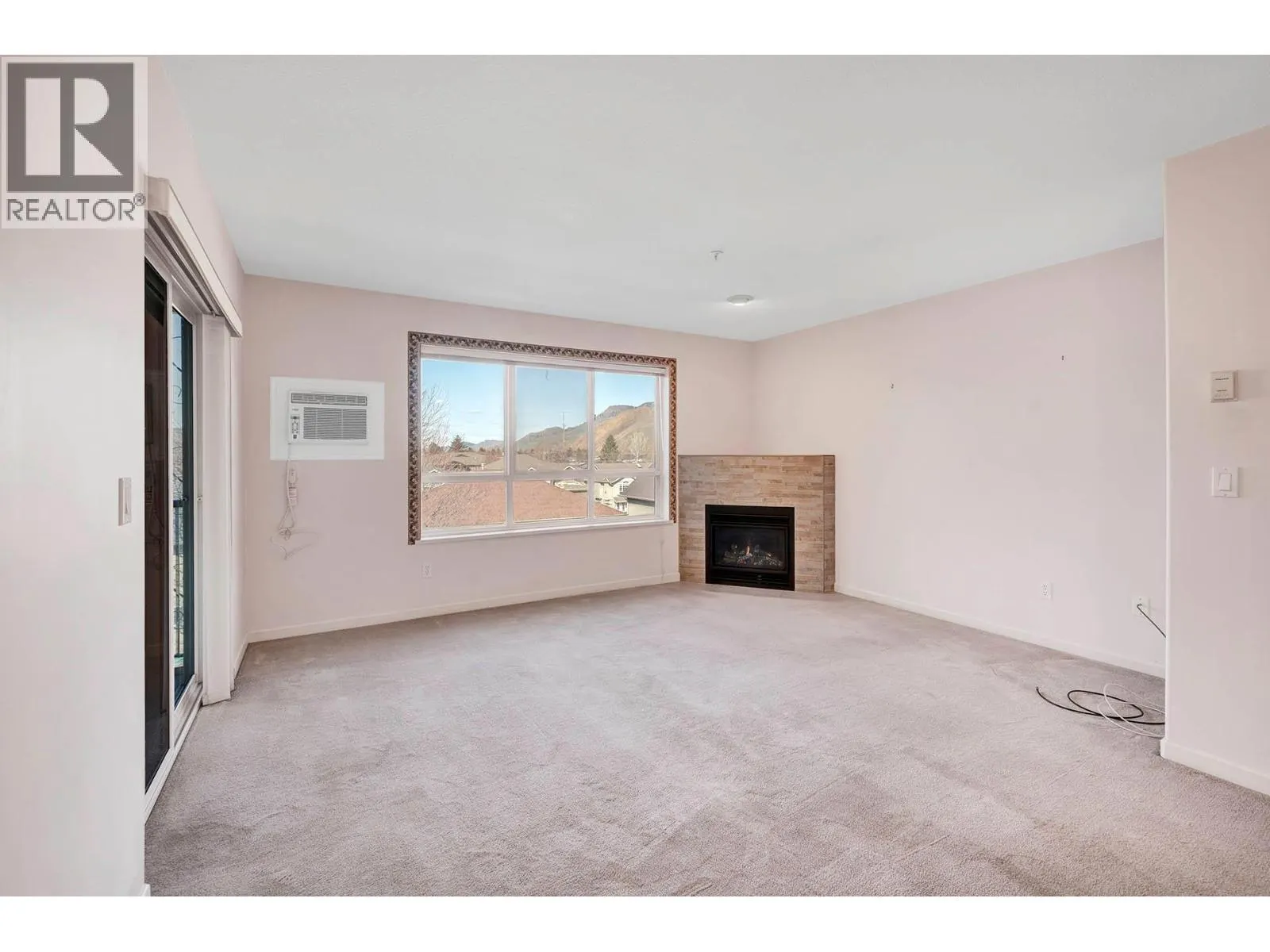 860 NICOLANI Drive Unit# 407
