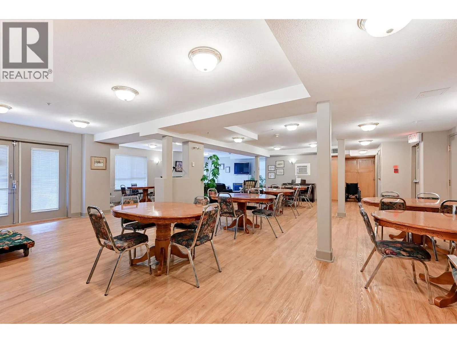 860 NICOLANI Drive Unit# 407