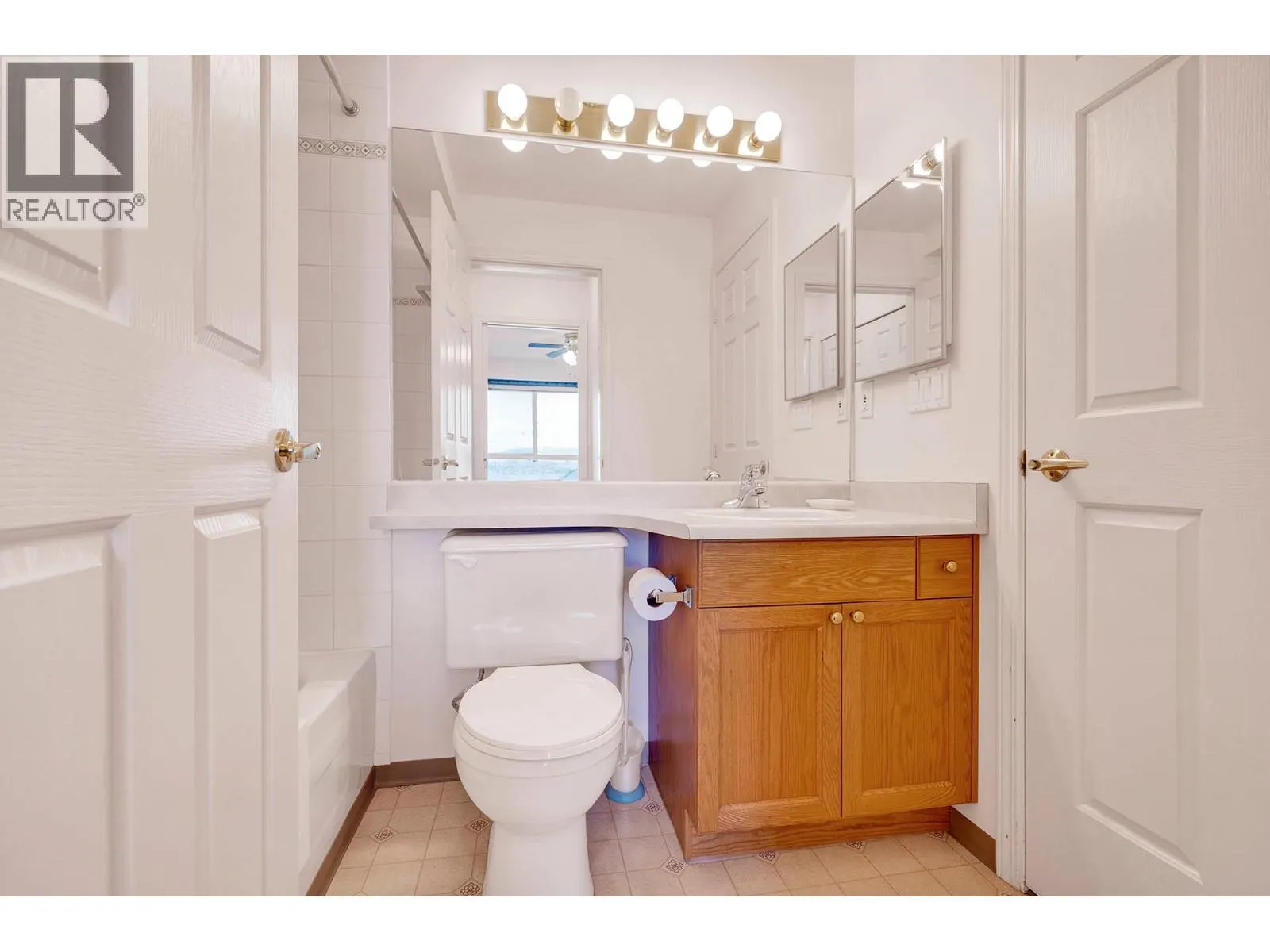 860 NICOLANI Drive Unit# 407