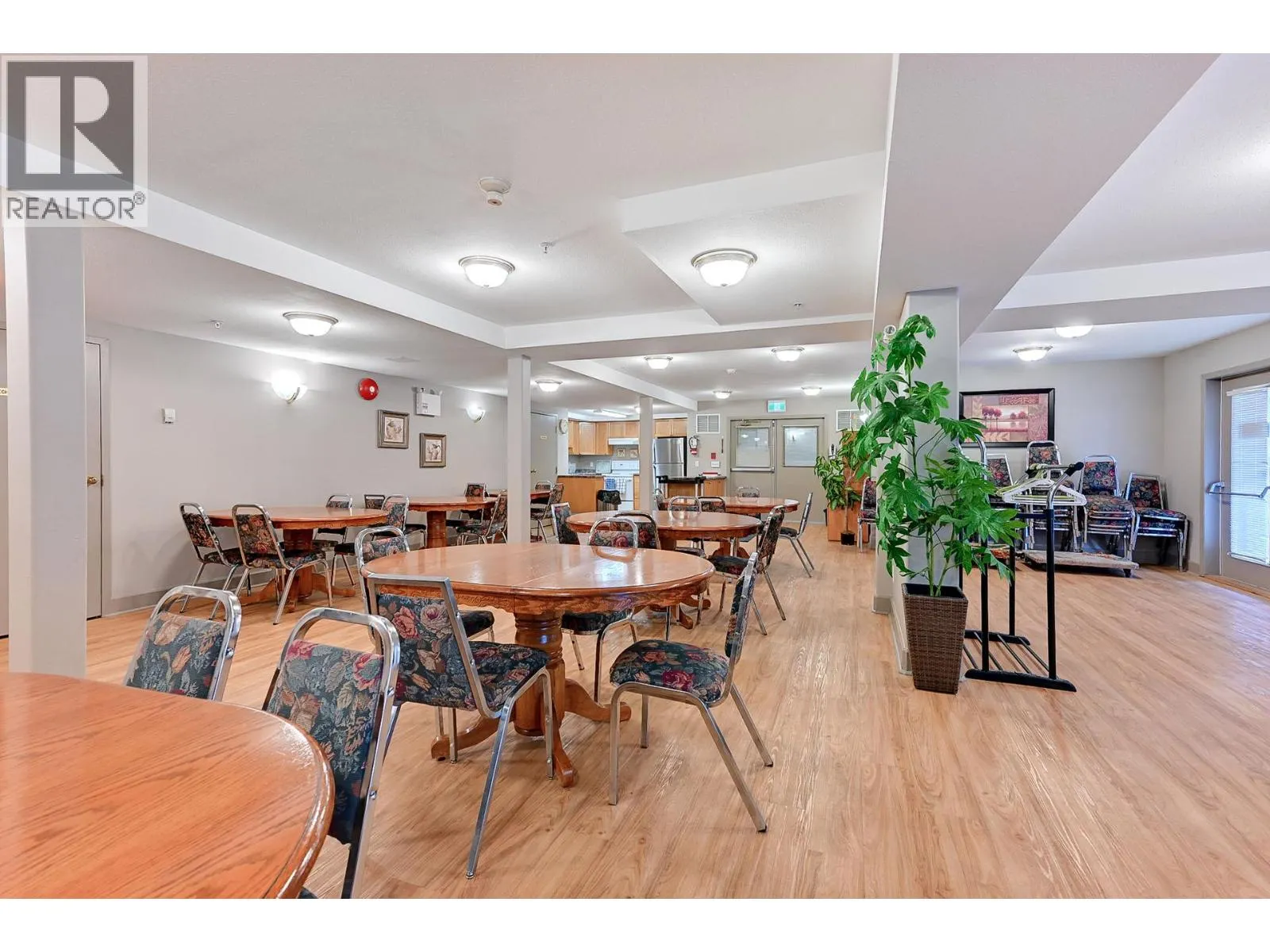 860 NICOLANI Drive Unit# 407