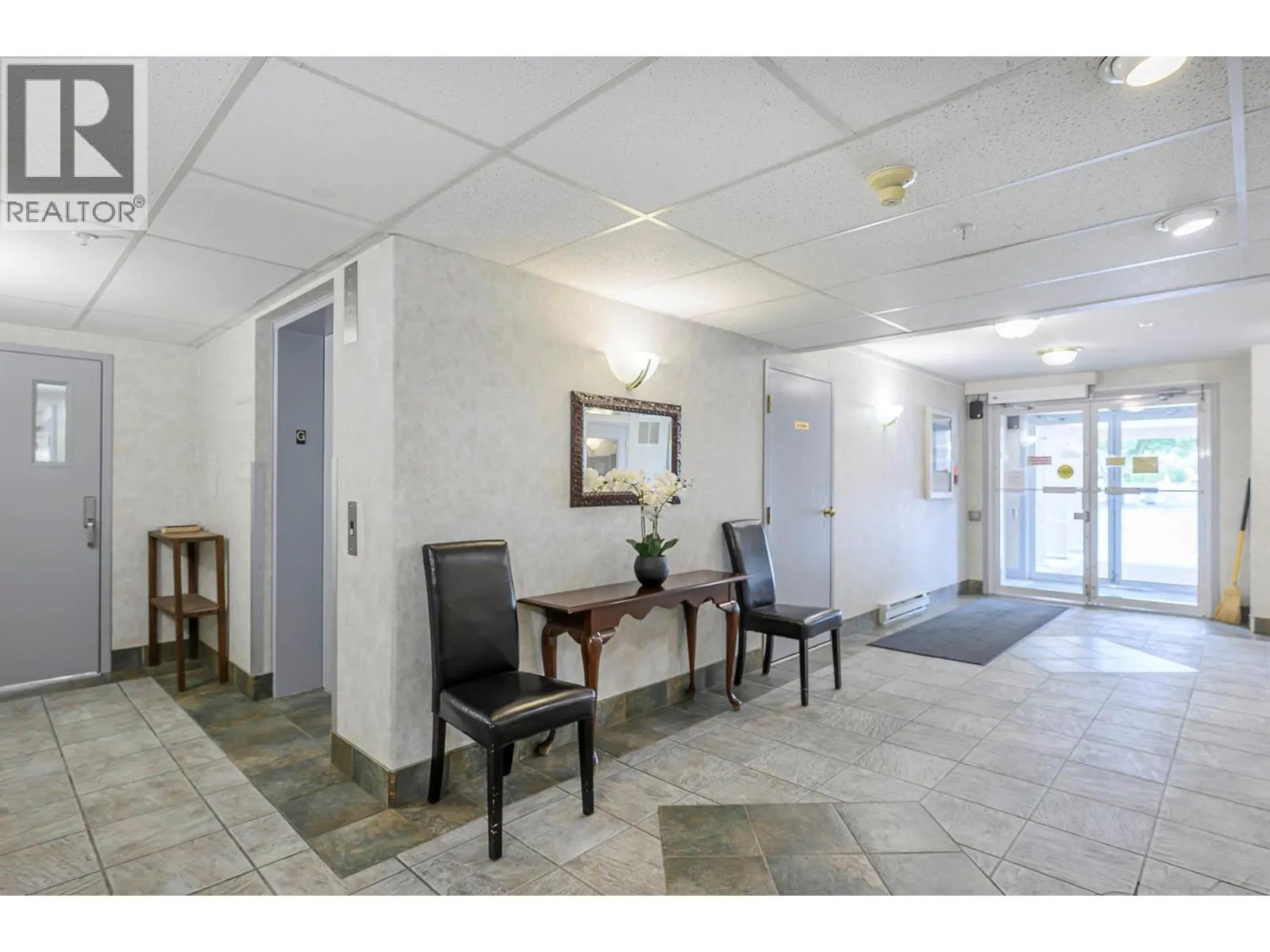 860 NICOLANI Drive Unit# 407
