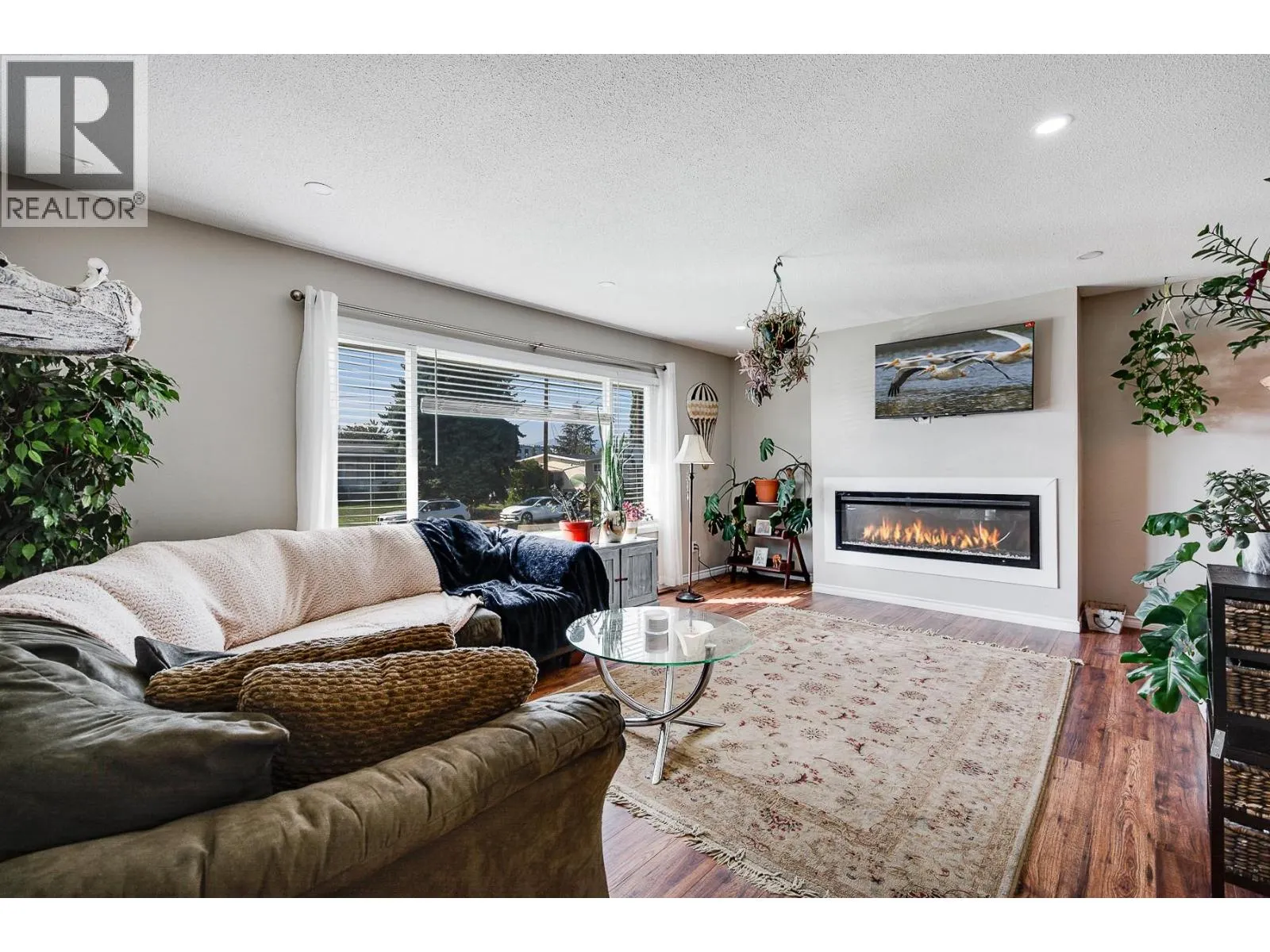 315 Prior Road S