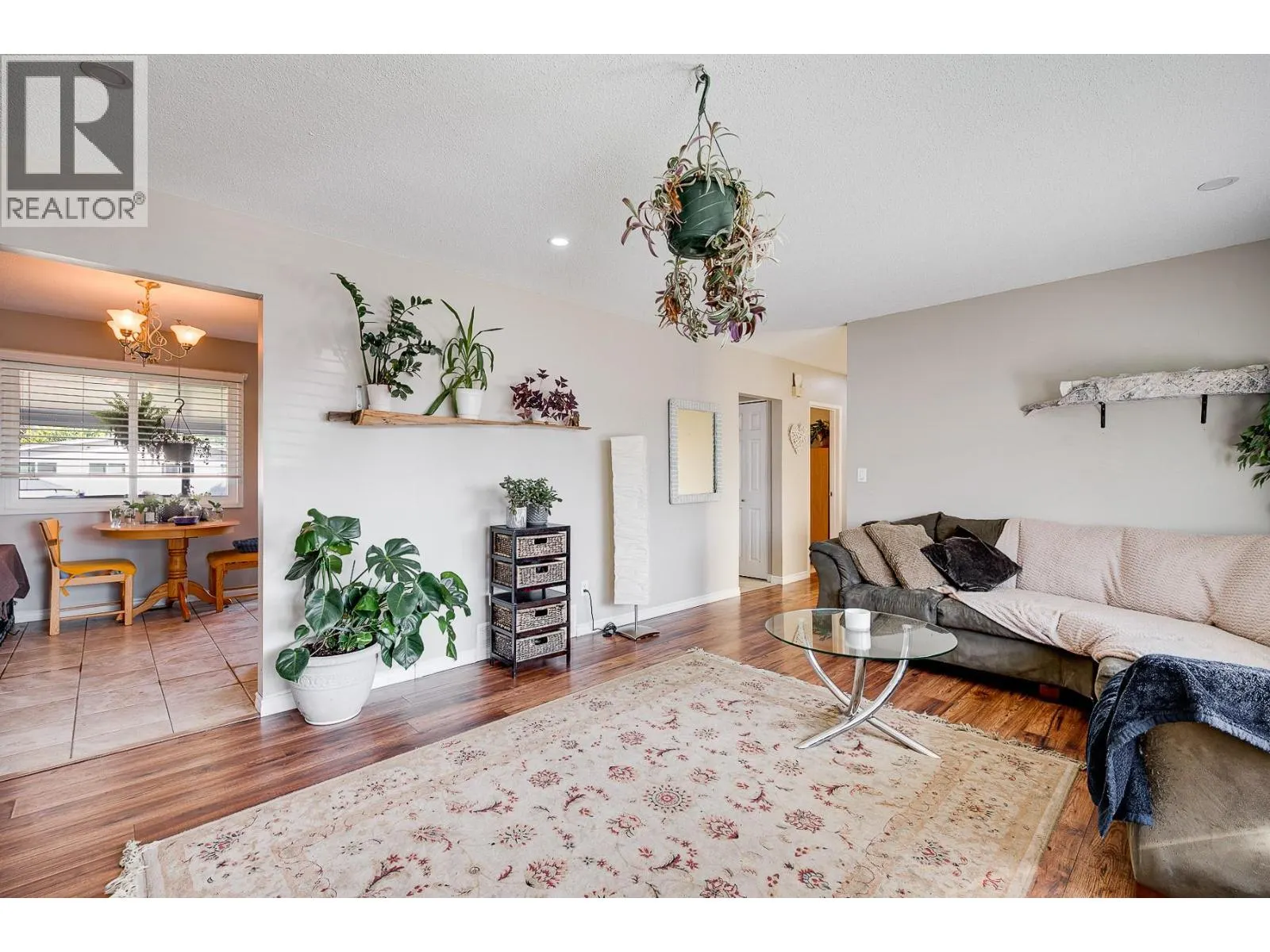 315 Prior Road S
