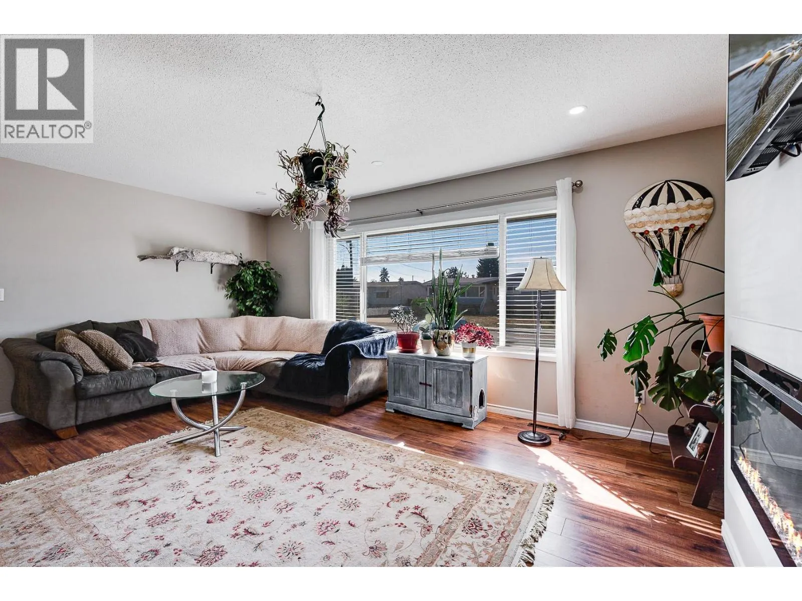 315 Prior Road S