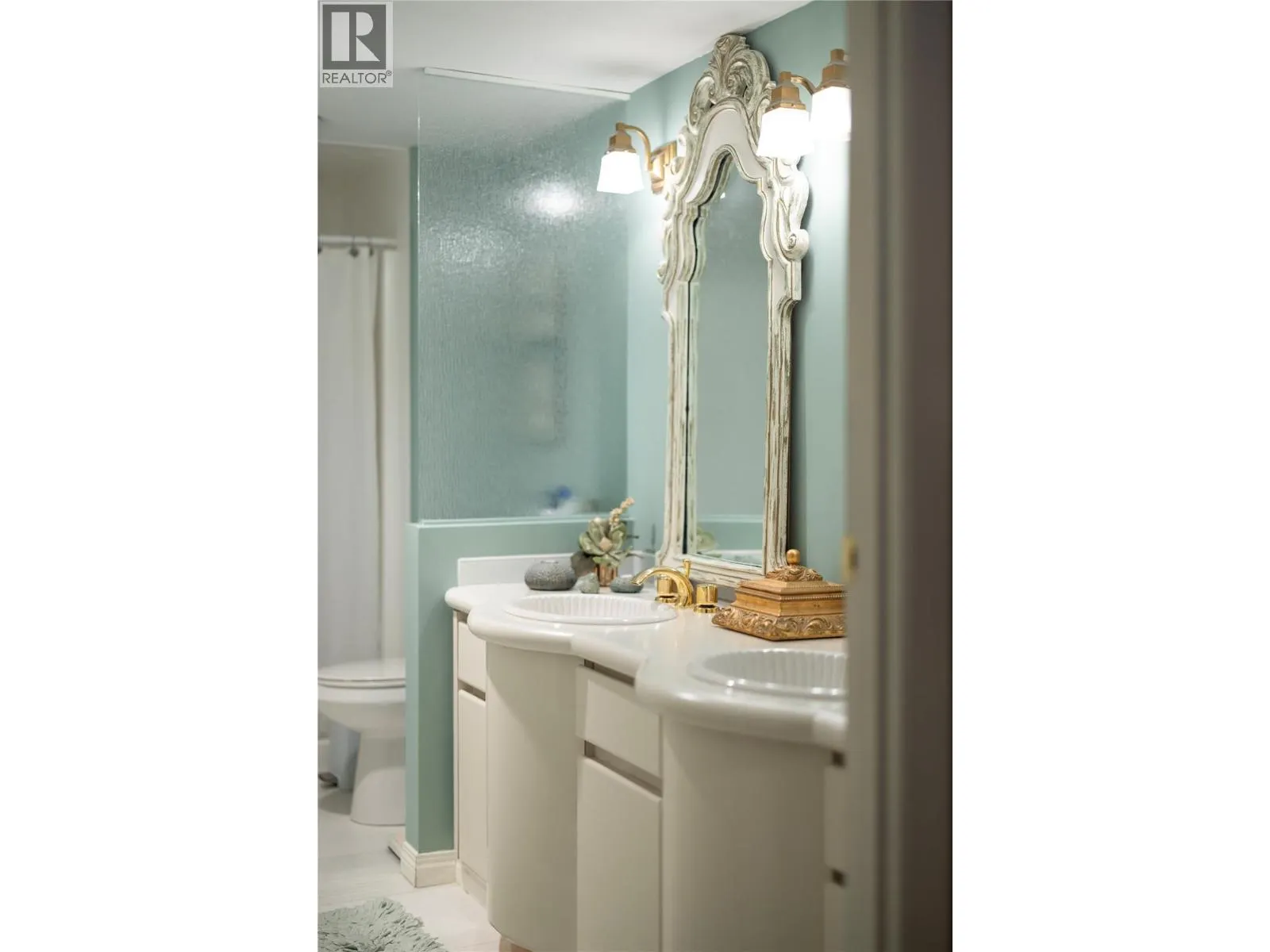 1035 Bernard Avenue Unit# 115