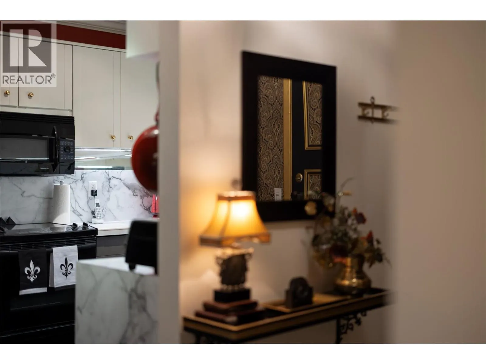 1035 Bernard Avenue Unit# 115