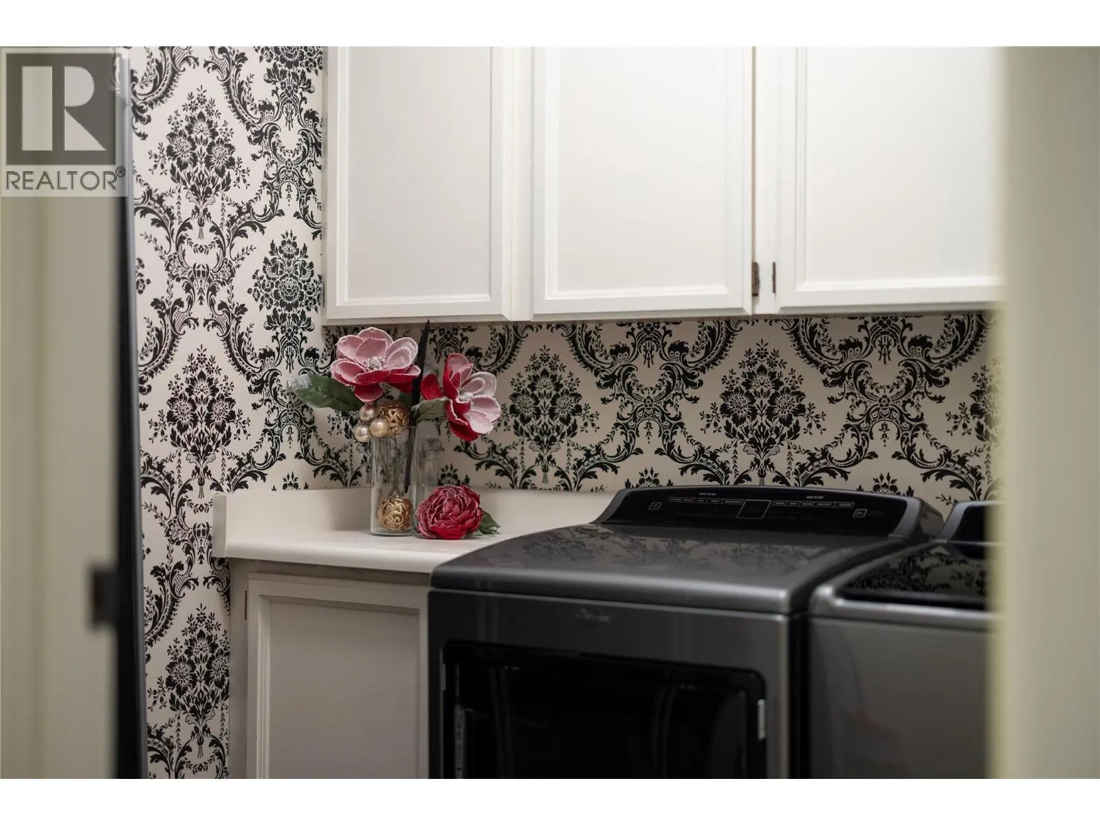 1035 Bernard Avenue Unit# 115