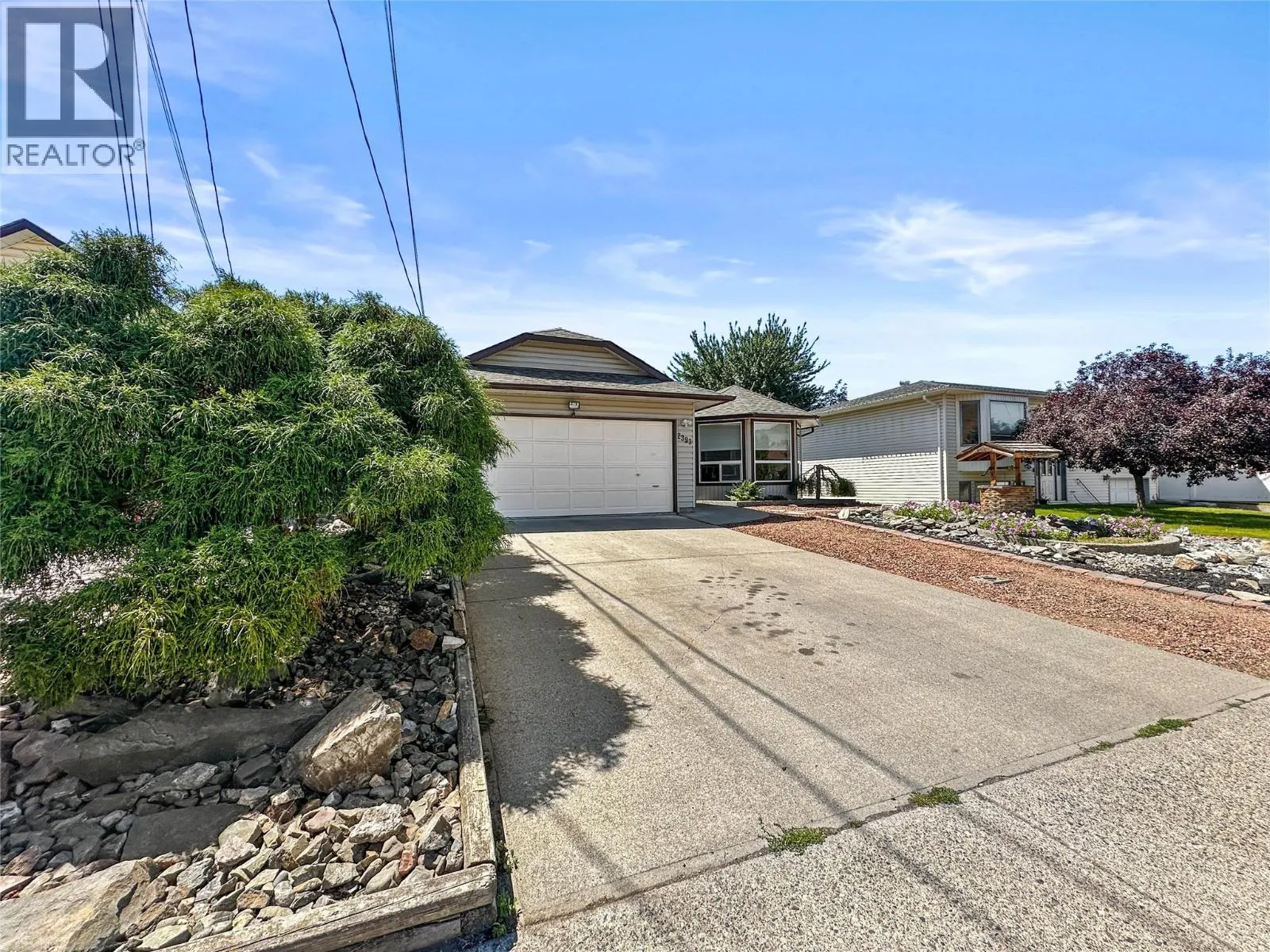 2393 Fleetwood Avenue