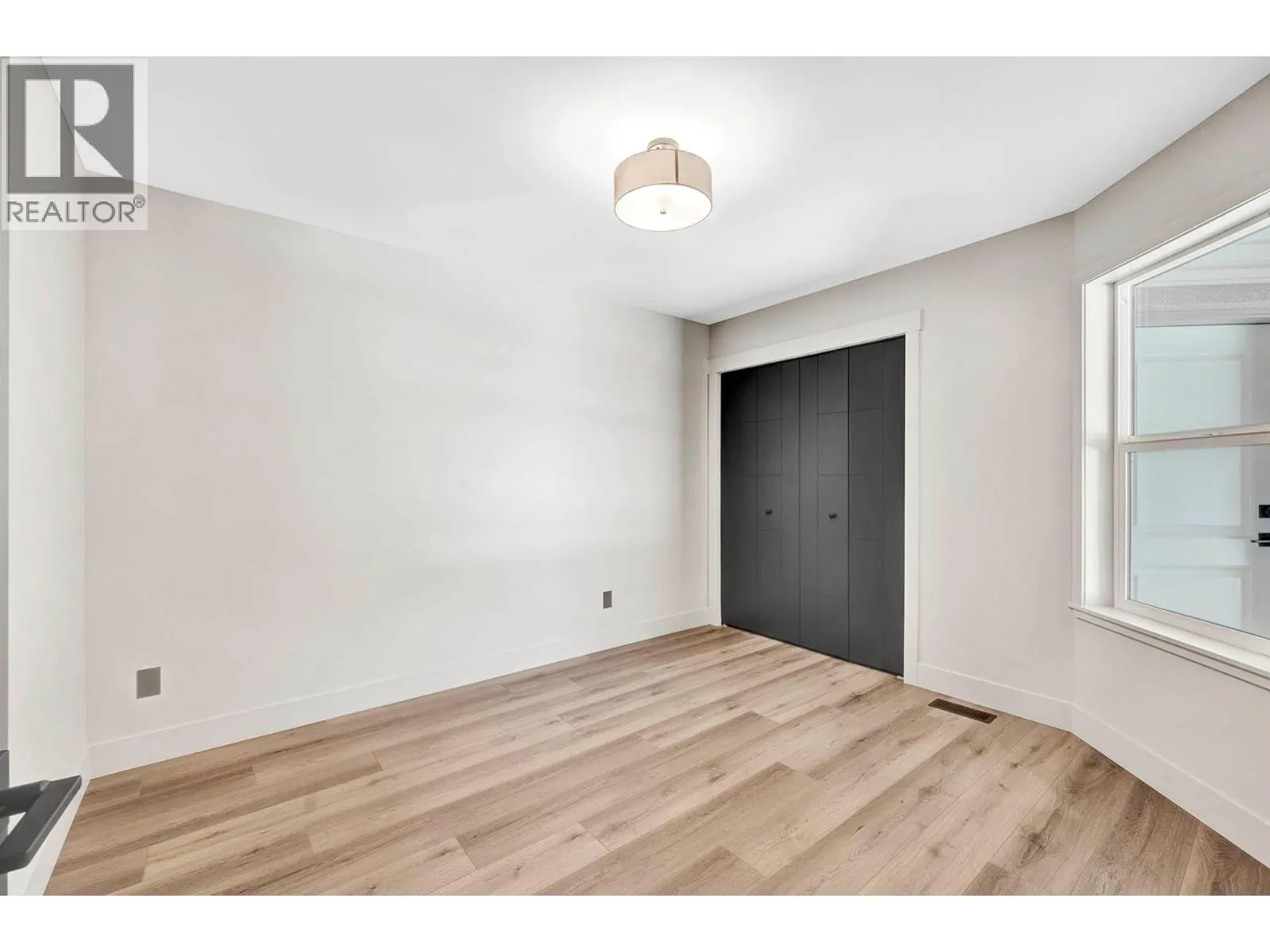 312 ARBUTUS Street Unit# 27