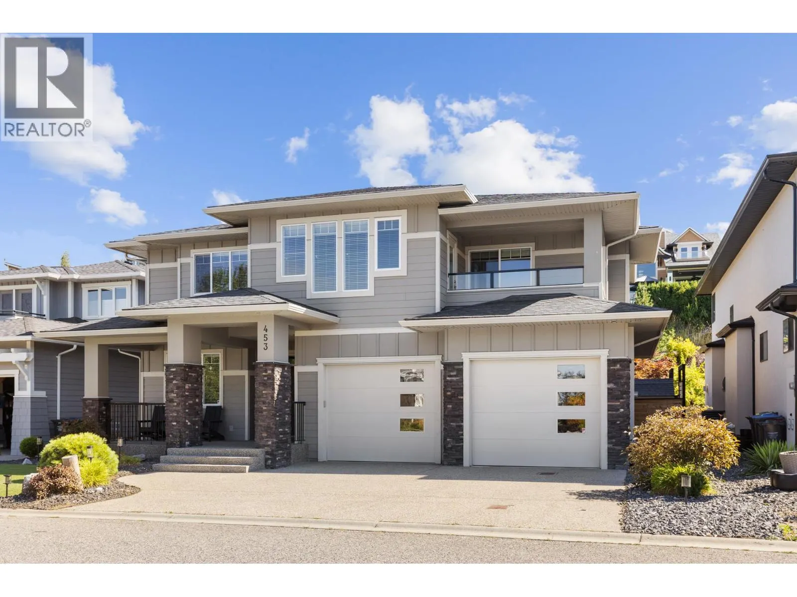 453 Lakepointe Drive