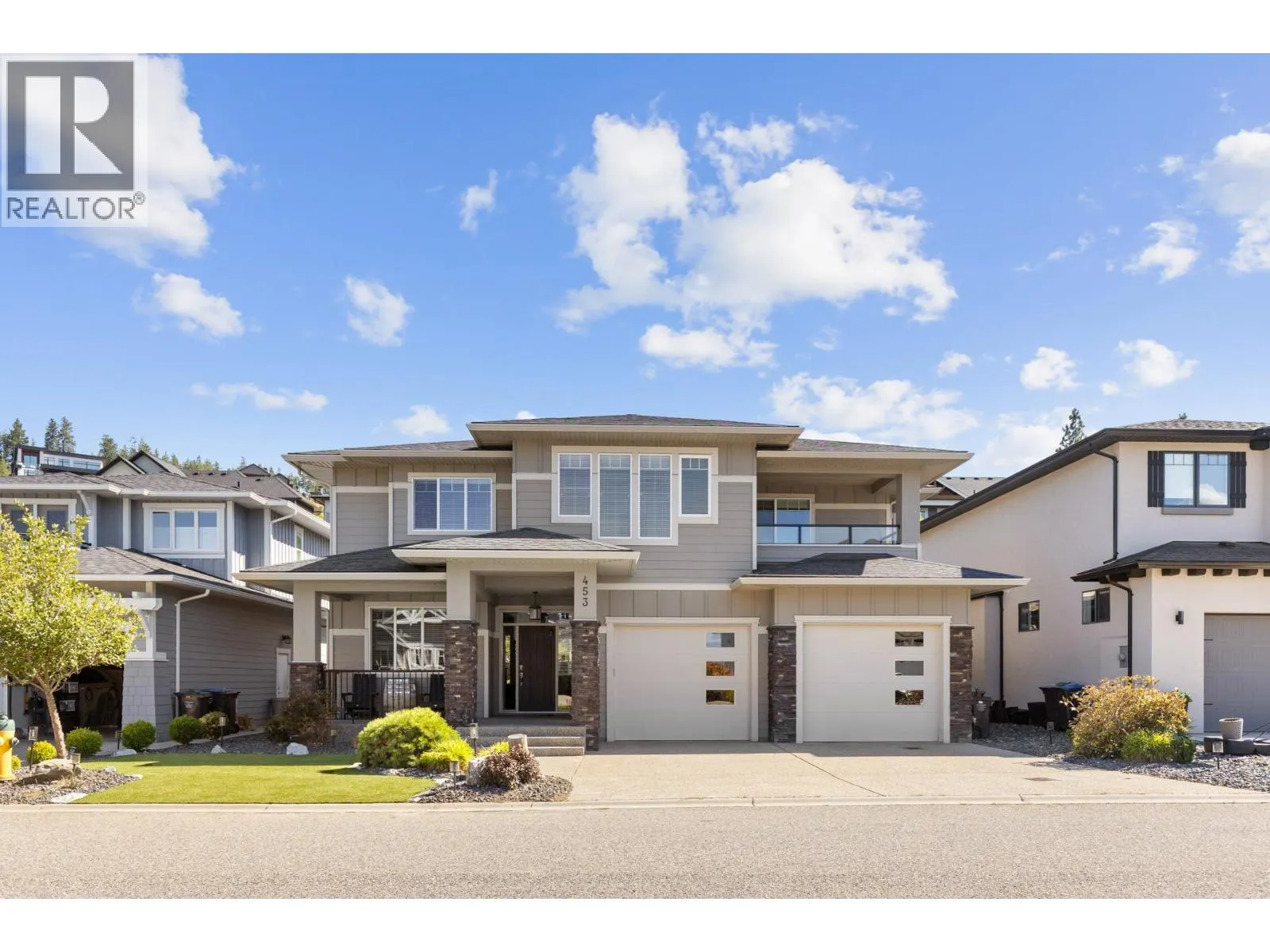 453 Lakepointe Drive
