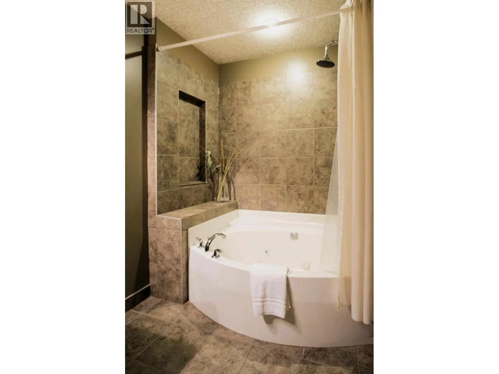 500 BIGHORN Boulevard Unit# 513