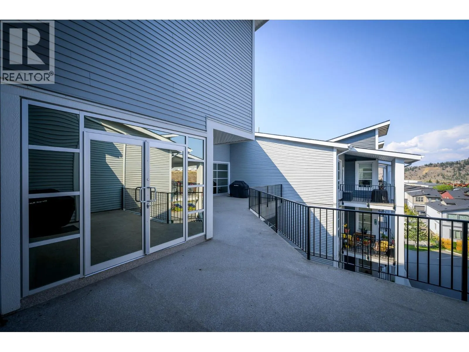 1880 HUGH ALLAN Drive Unit# 115