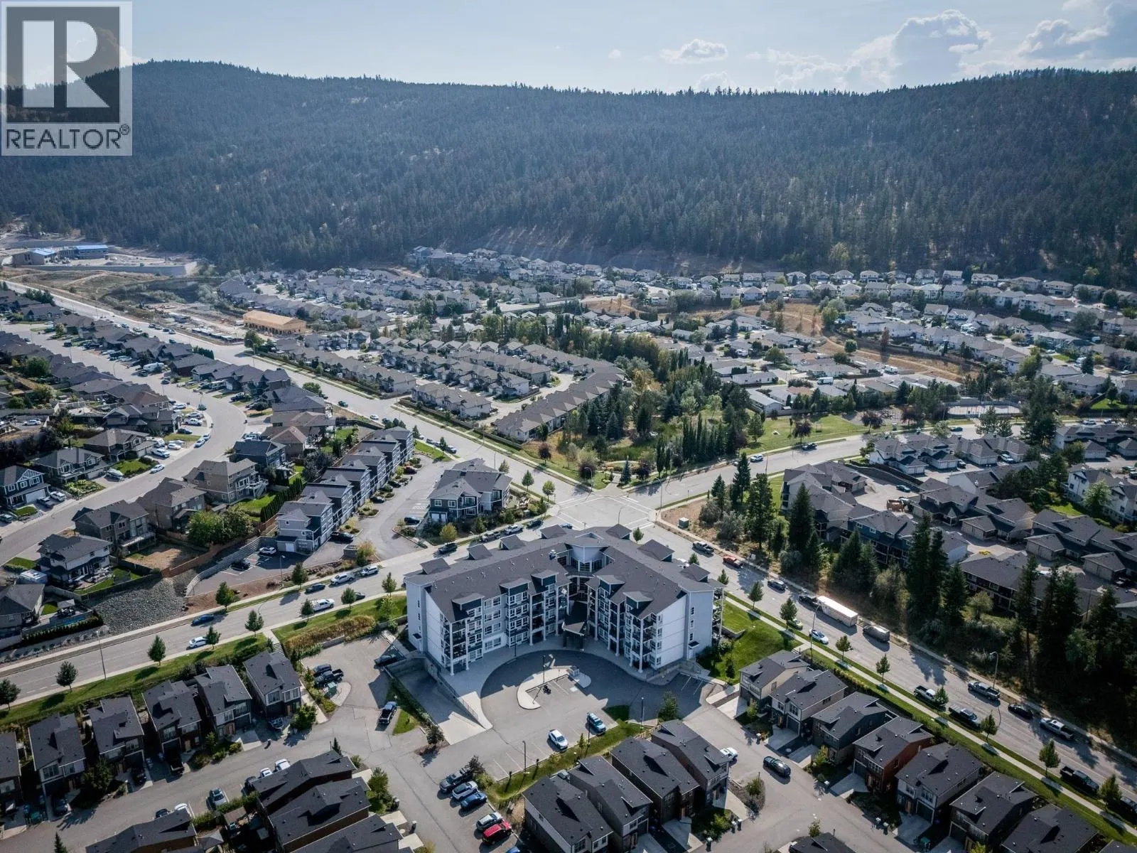 1880 HUGH ALLAN Drive Unit# 115