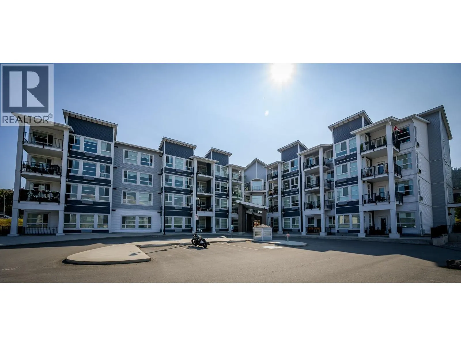 1880 HUGH ALLAN Drive Unit# 115