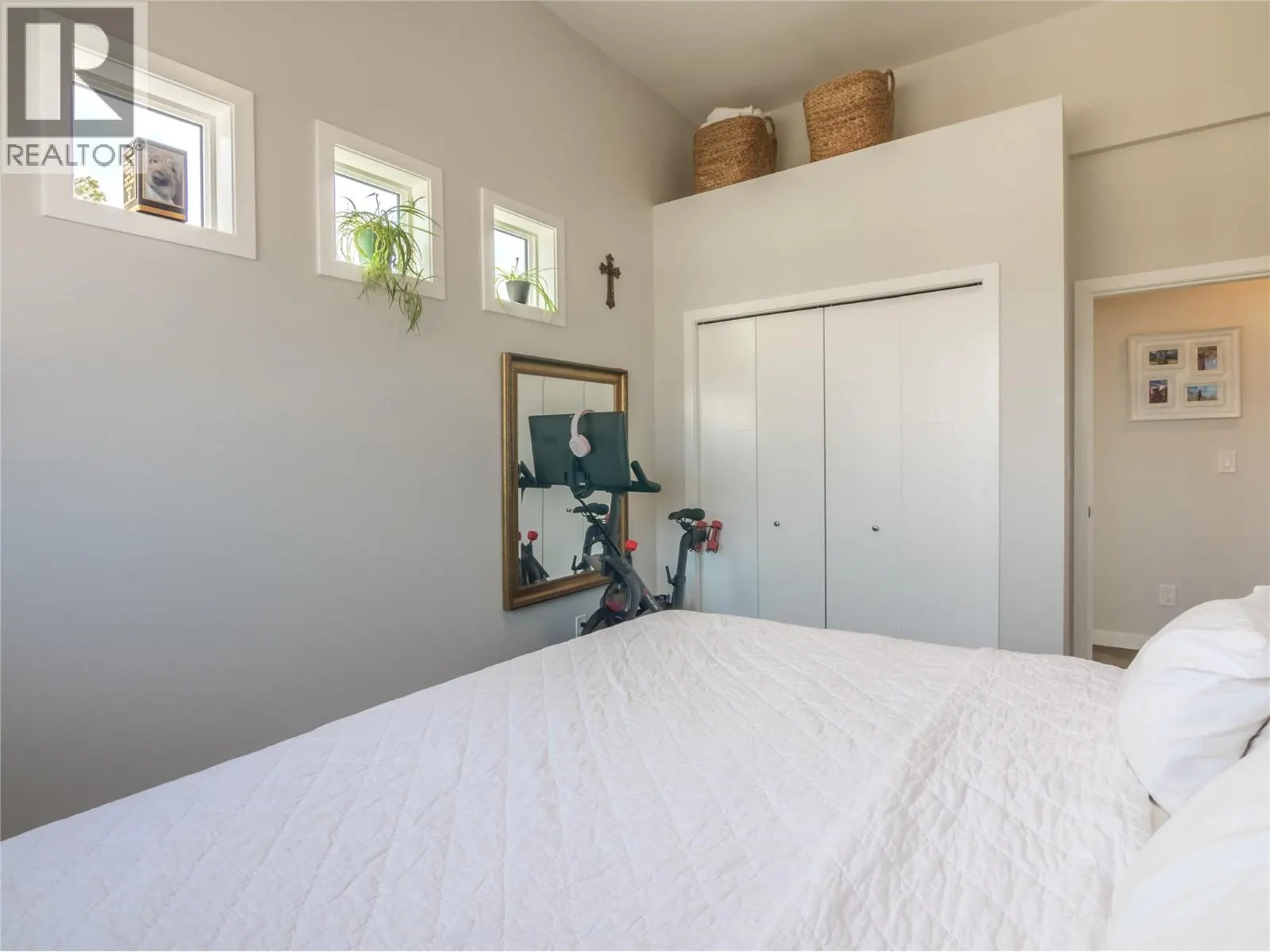 128 Cossar Avenue Unit# 101
