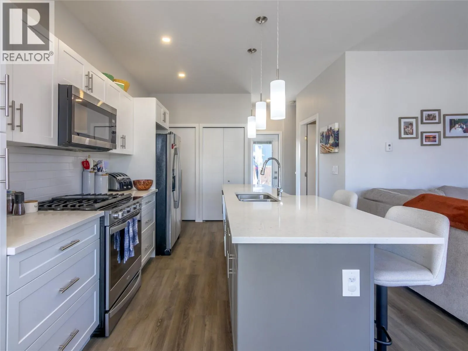 128 Cossar Avenue Unit# 101