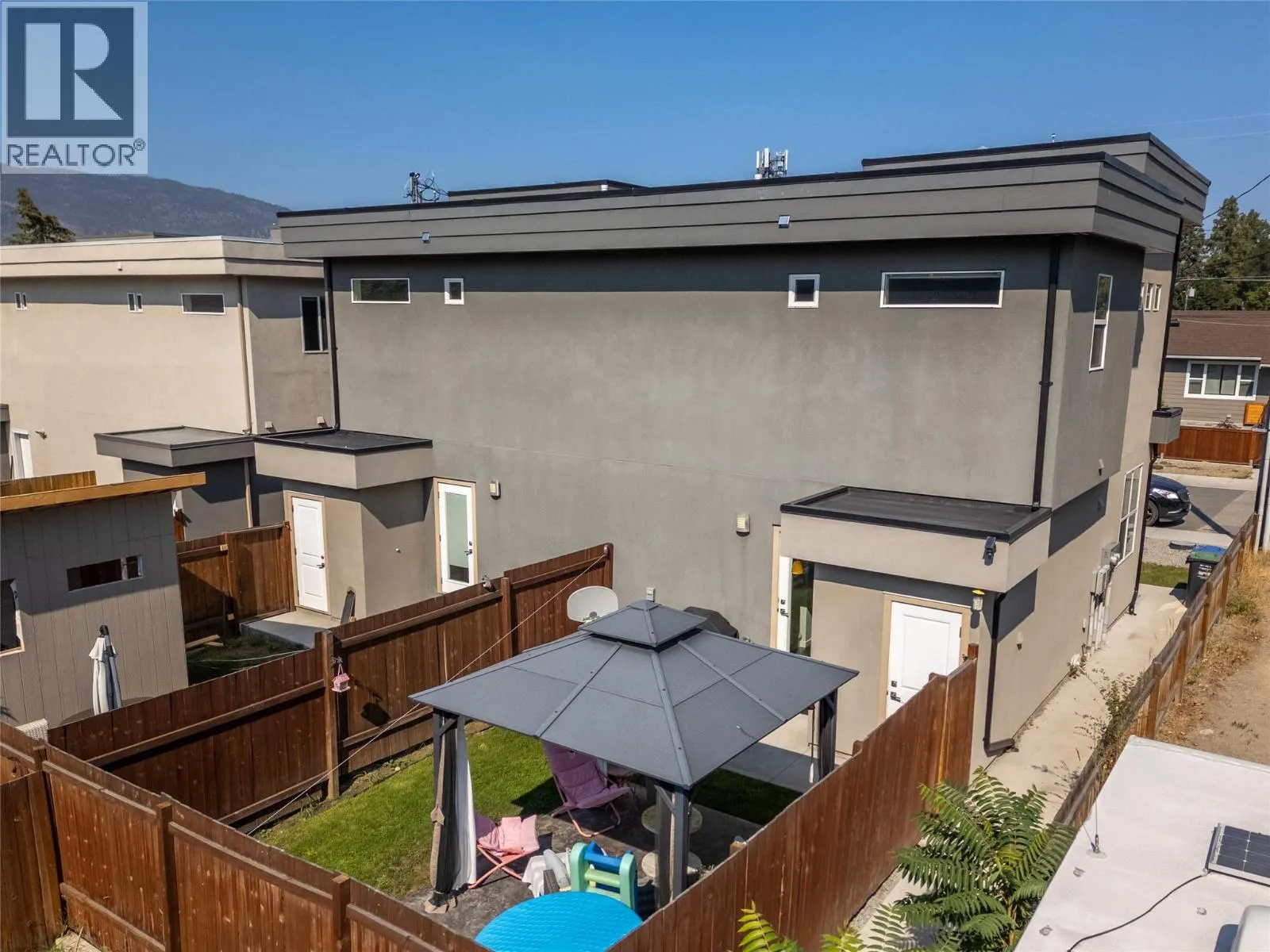 128 Cossar Avenue Unit# 101