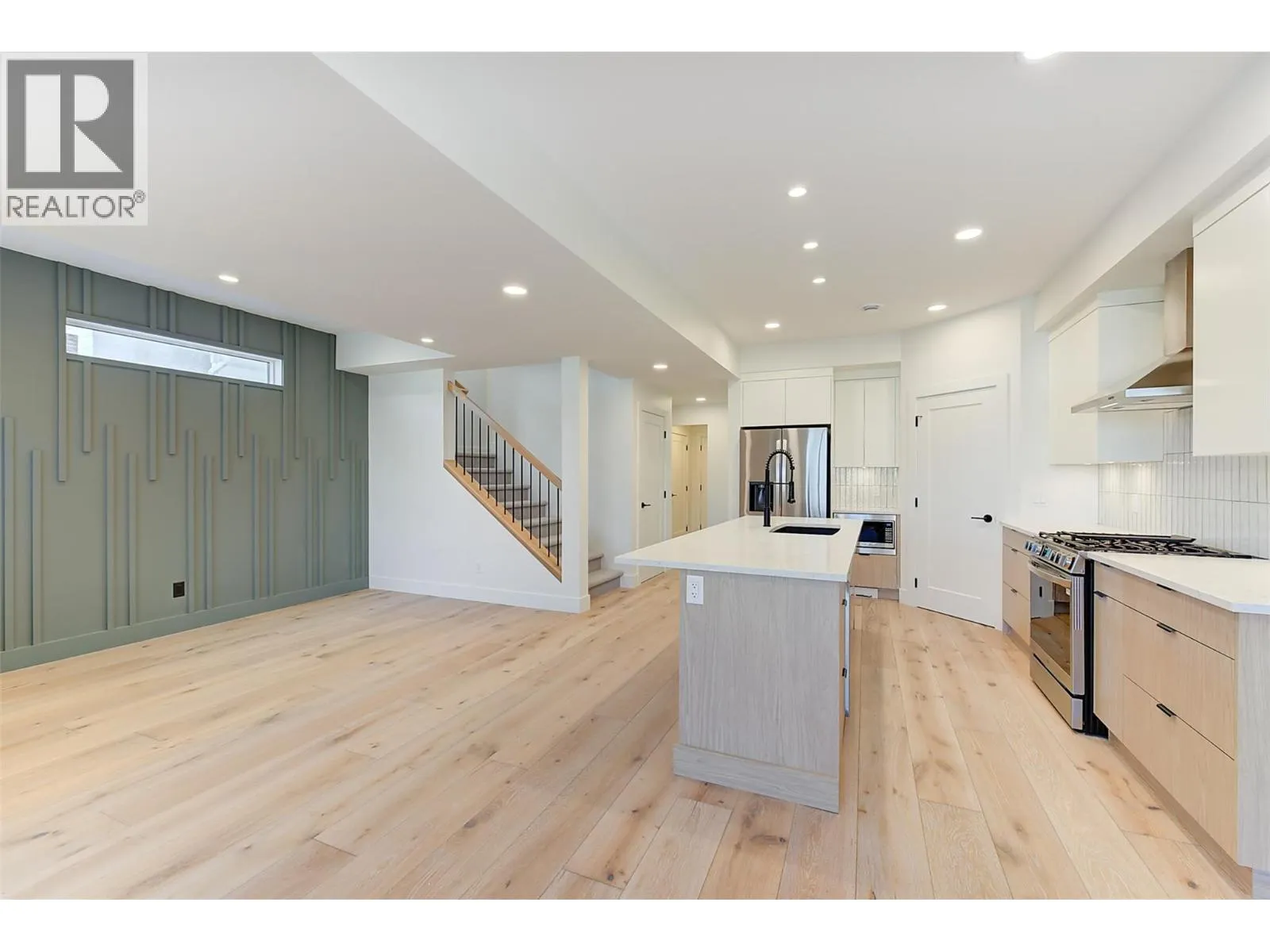 857 Kinnear Court