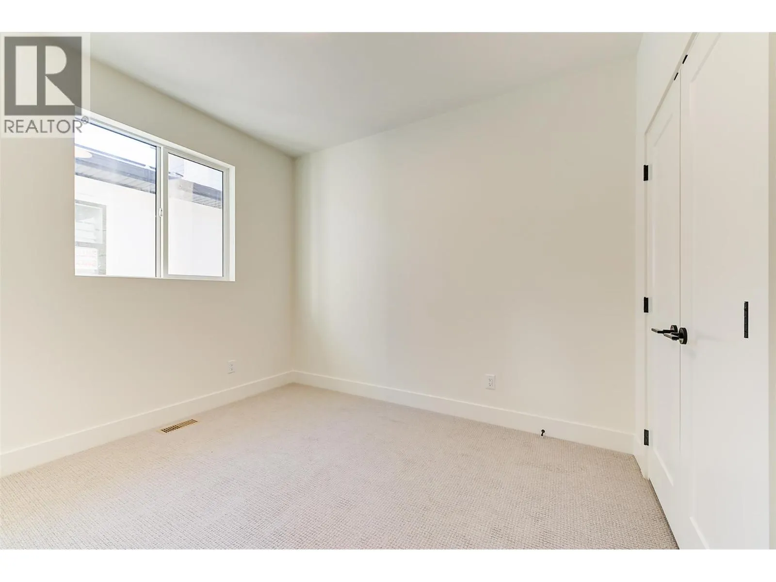 857 Kinnear Court