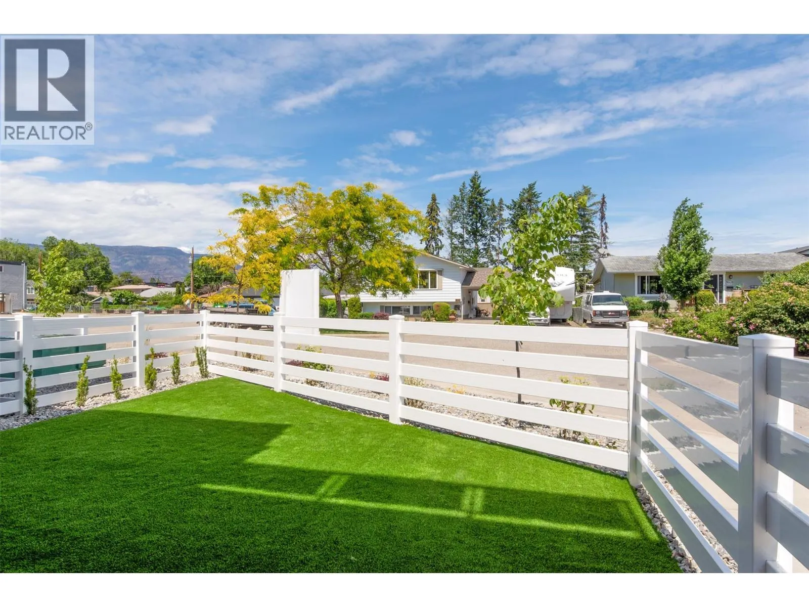 857 Kinnear Court