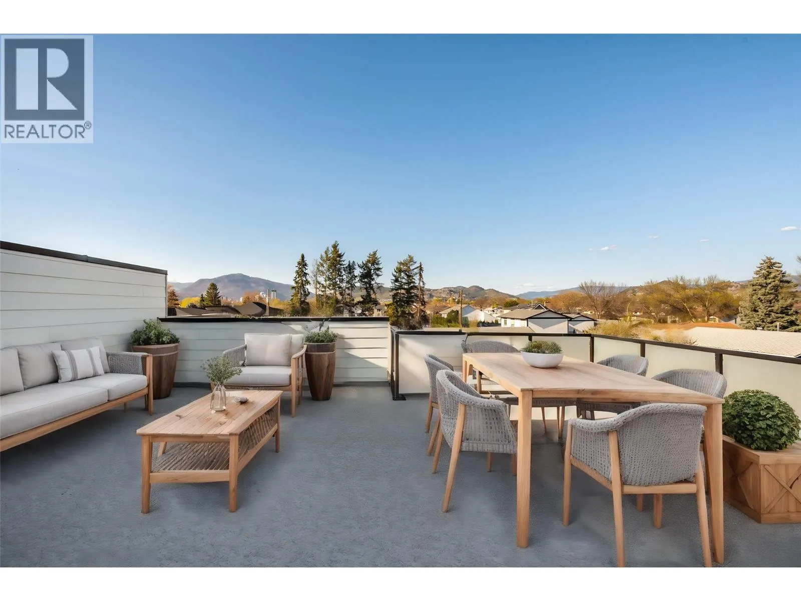 857 Kinnear Court