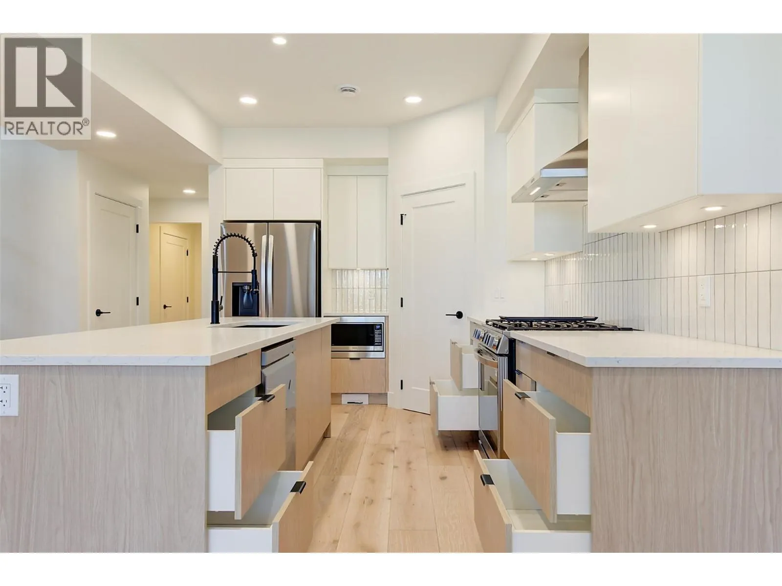 857 Kinnear Court