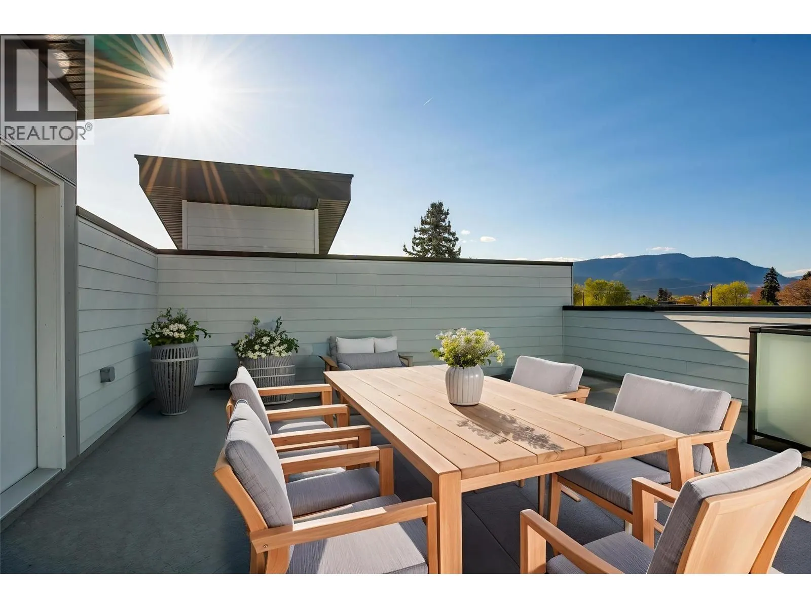 857 Kinnear Court