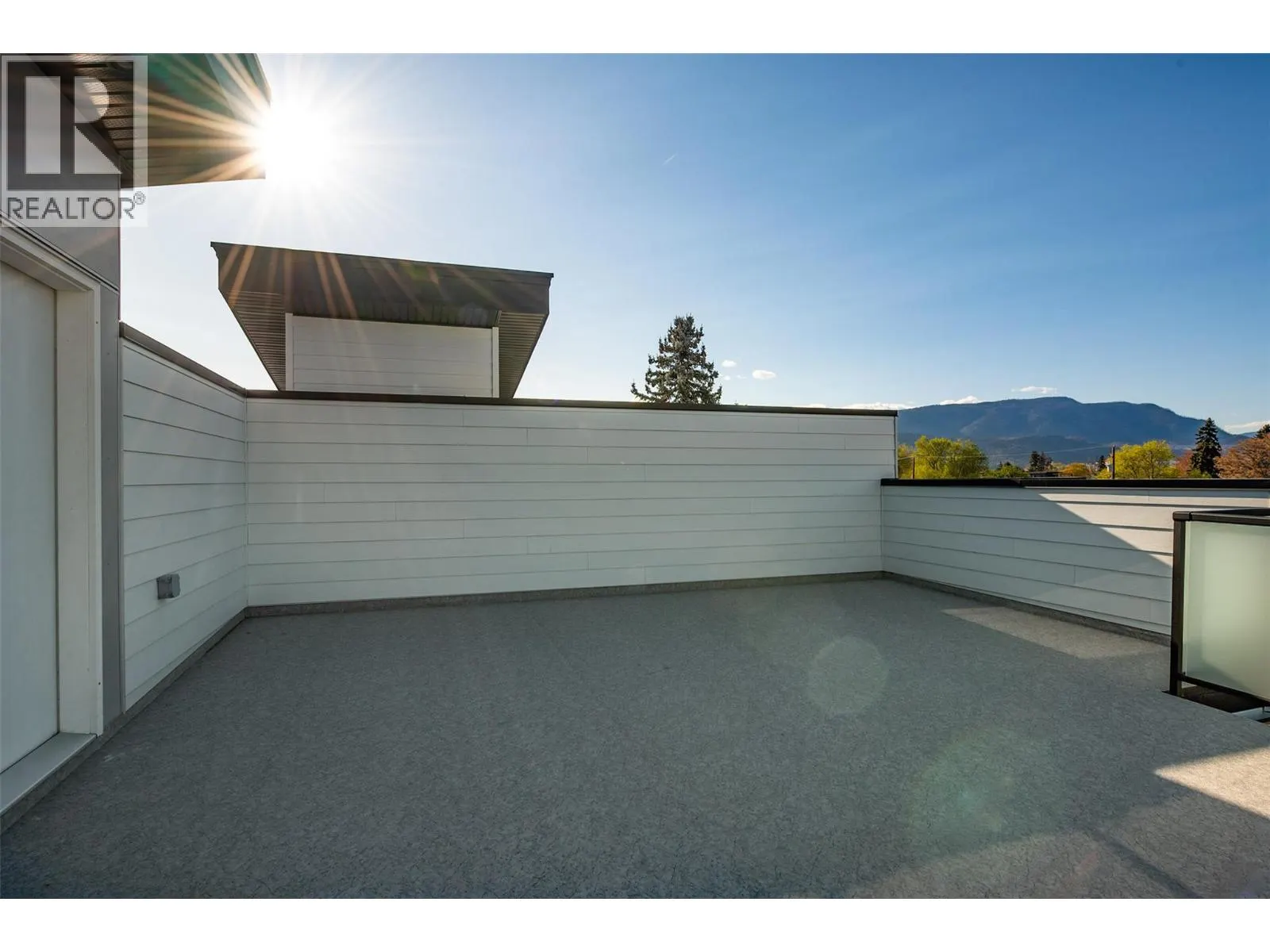 857 Kinnear Court