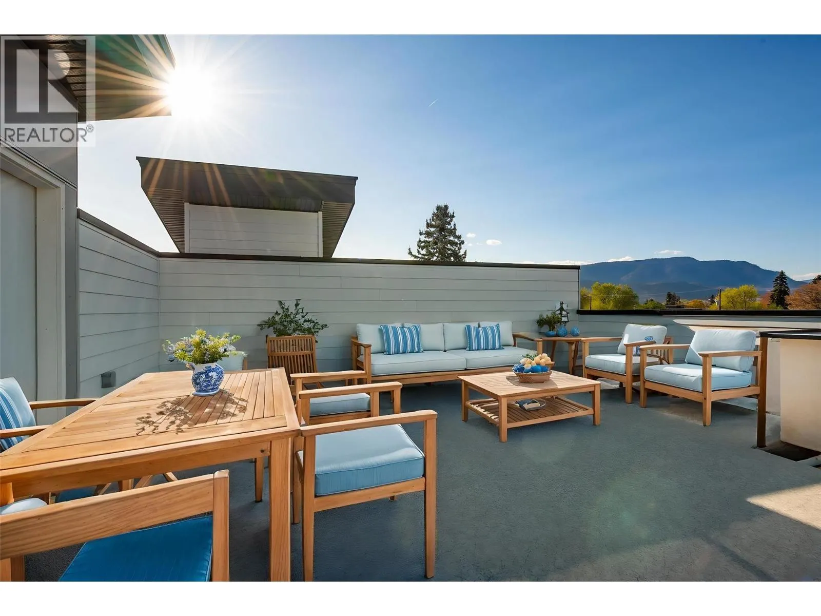 857 Kinnear Court