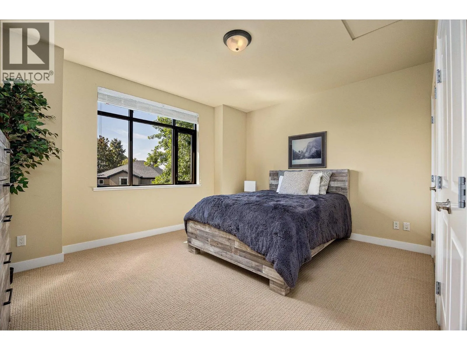 570 Sarsons Road Unit# 5