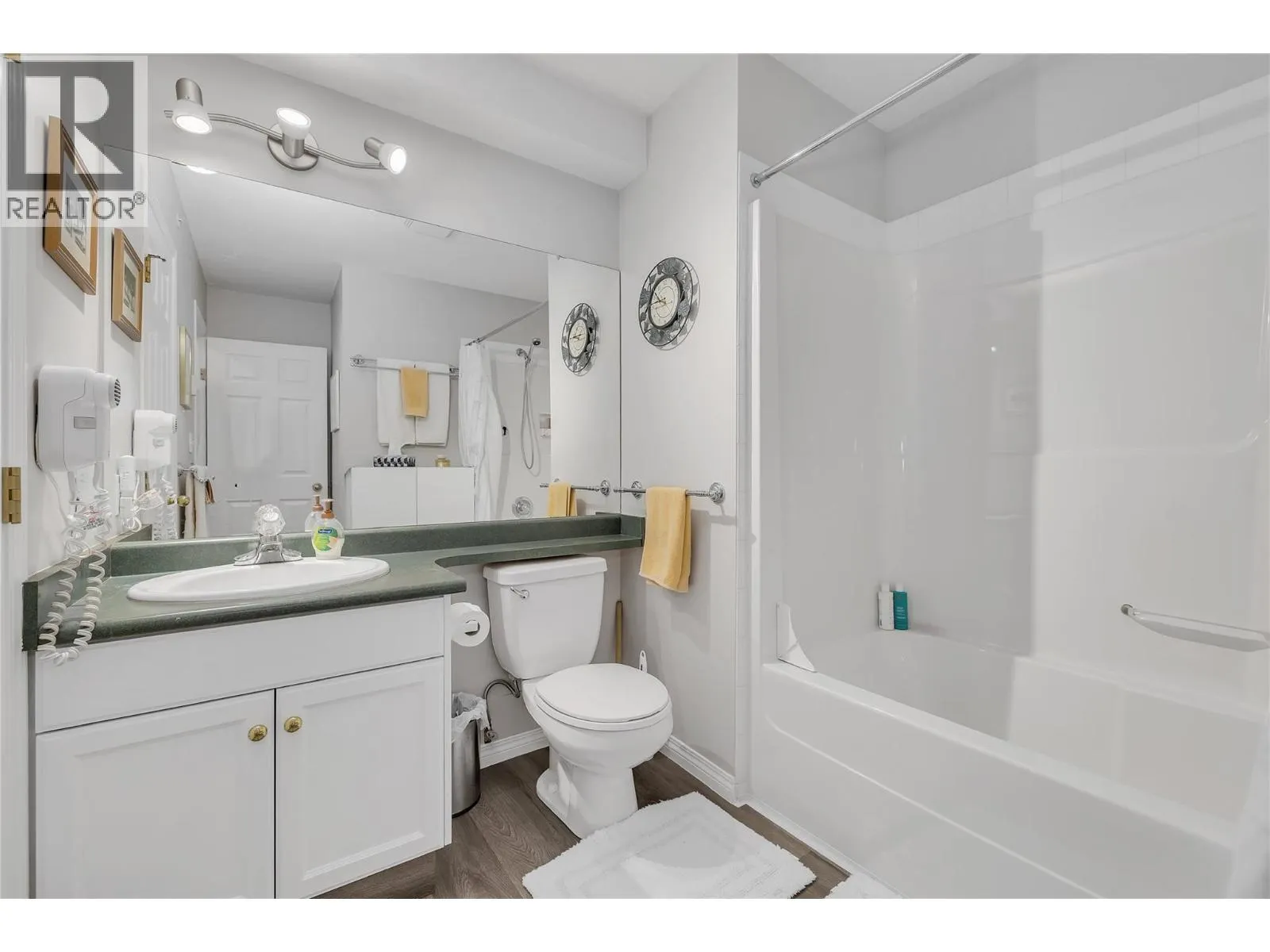 215 Kettleview Road Unit# 402