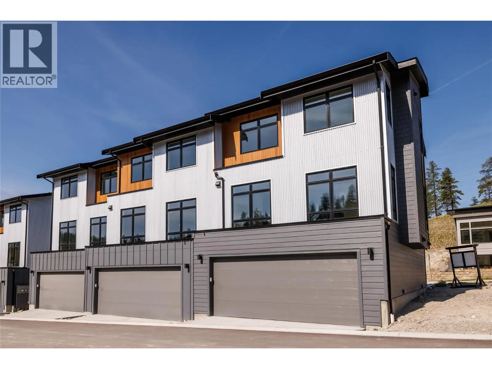 3425 Hilltown Drive Unit# 2