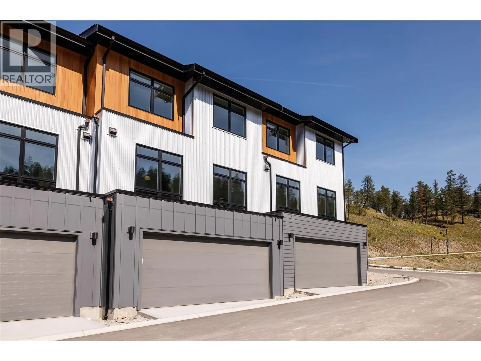 3425 Hilltown Drive Unit# 2