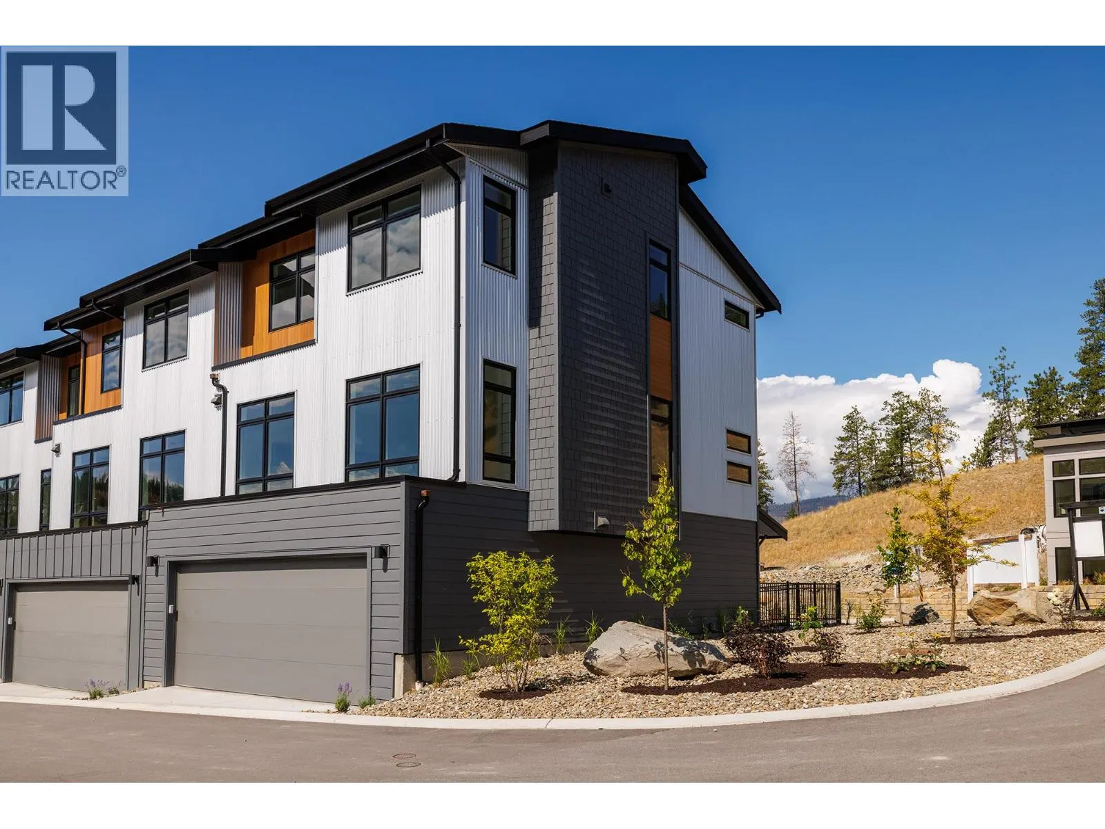 3425 Hilltown Drive Unit# 2
