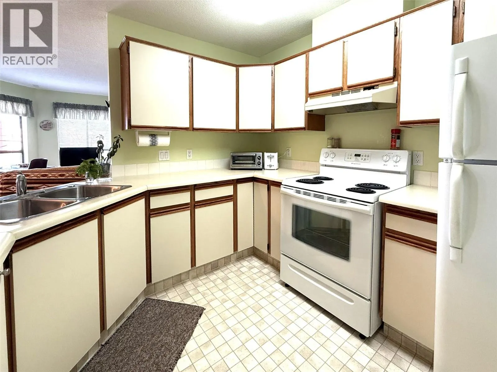 338 NICOLA Street Unit# 203
