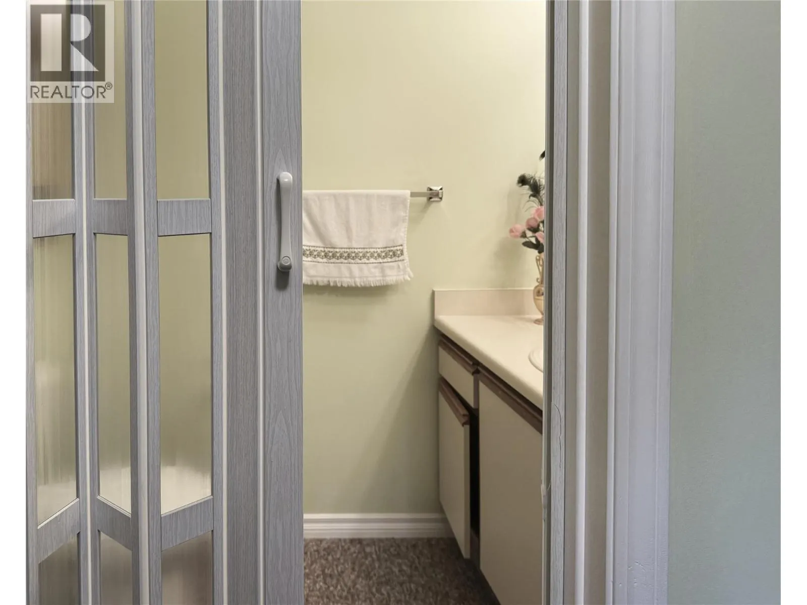 338 NICOLA Street Unit# 203