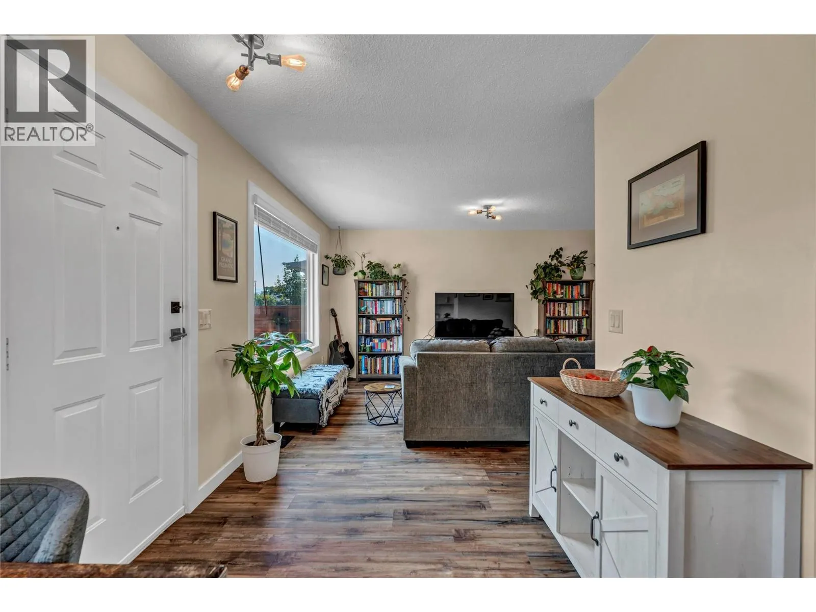 2487 Cornwall Drive