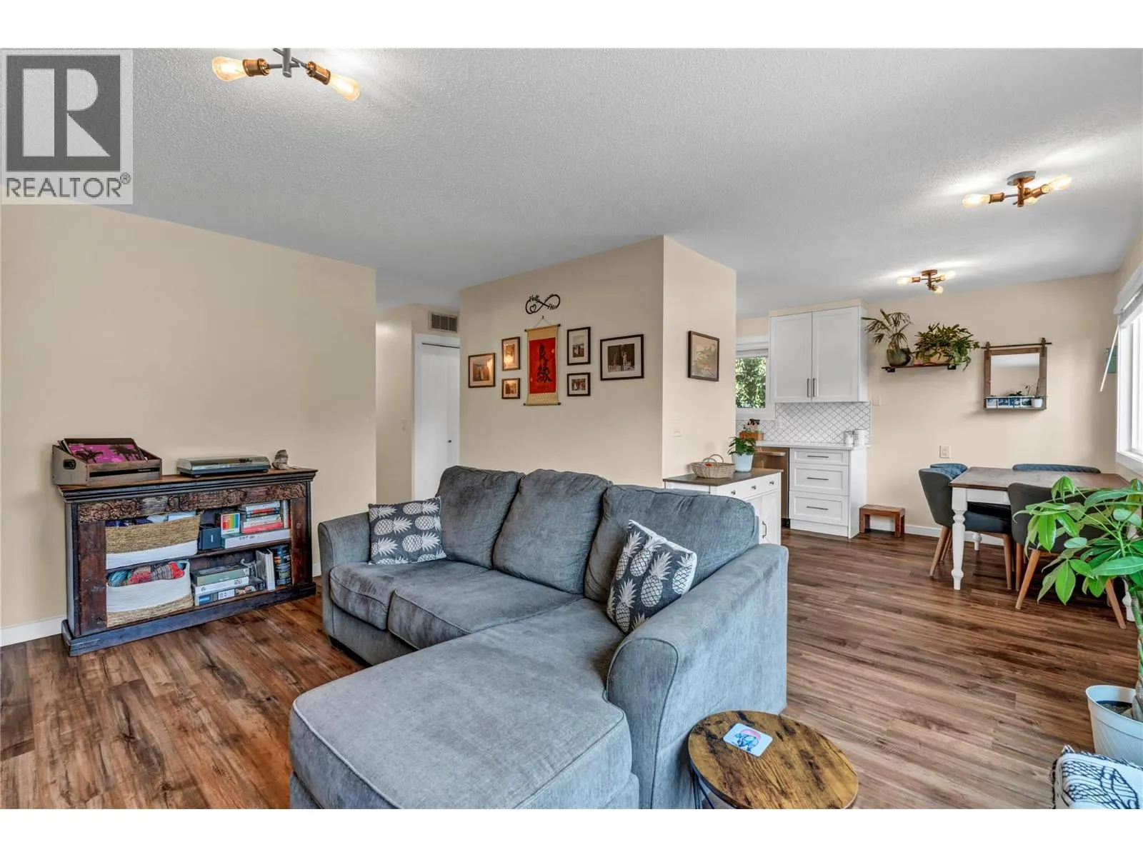 2487 Cornwall Drive