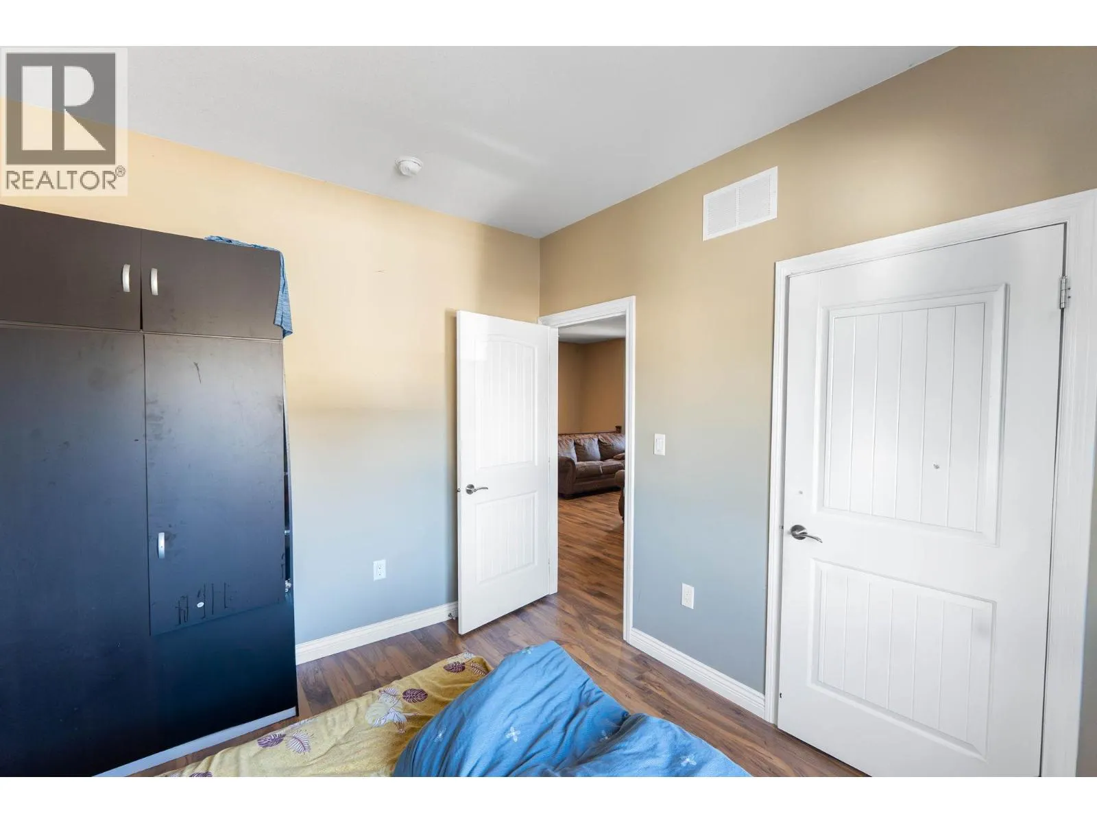 297 WATERFORD Avenue Unit# 102