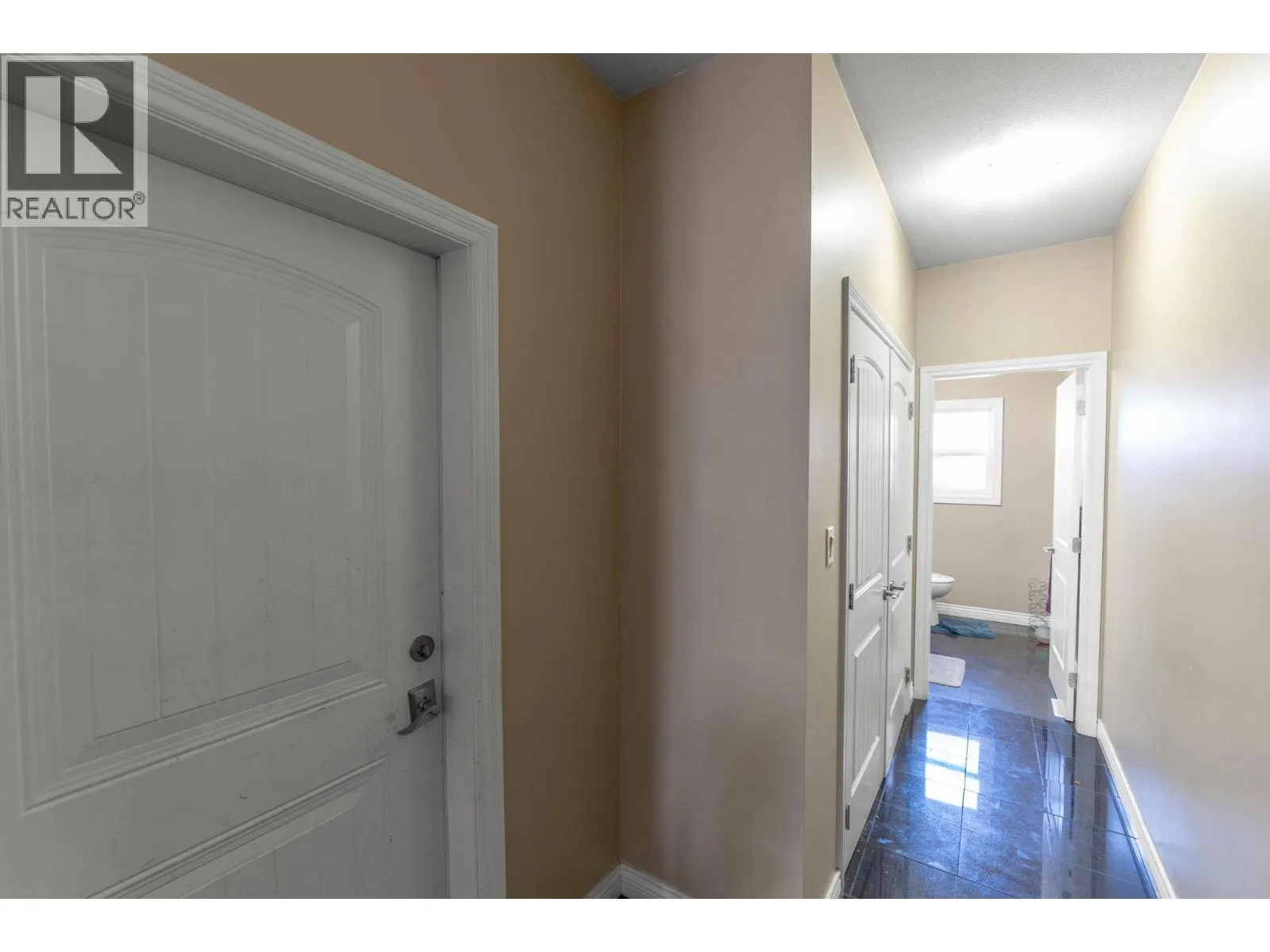 297 WATERFORD Avenue Unit# 102