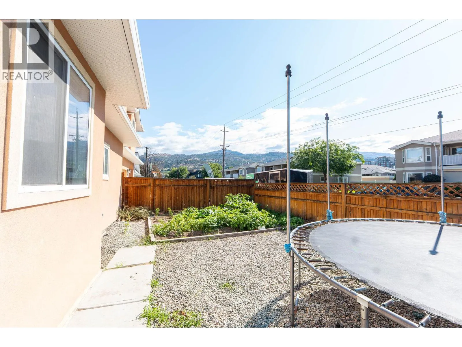 297 WATERFORD Avenue Unit# 102
